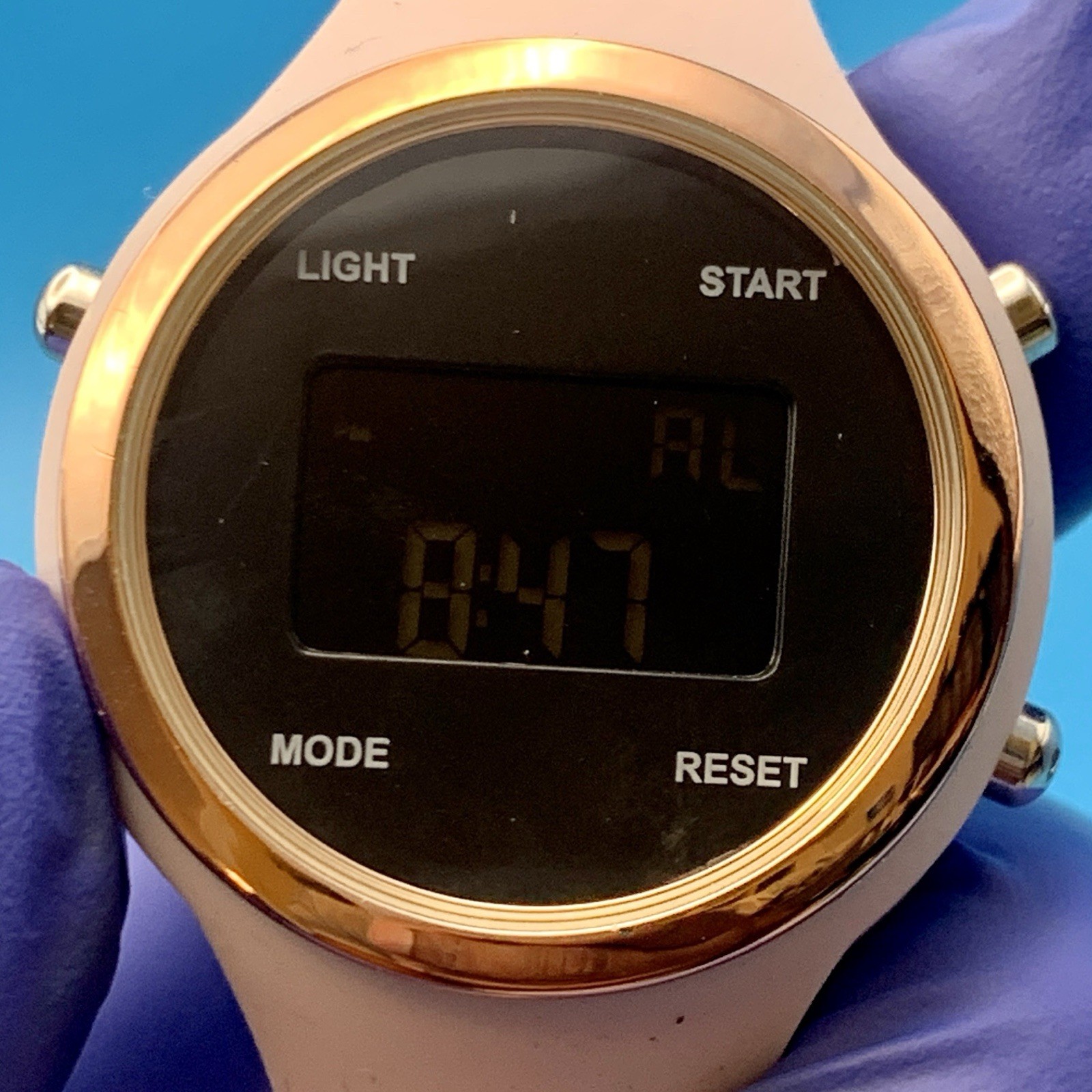 Women’s 78/3003 Digital Wristwatch Chrono Backlight Day Date Display Working