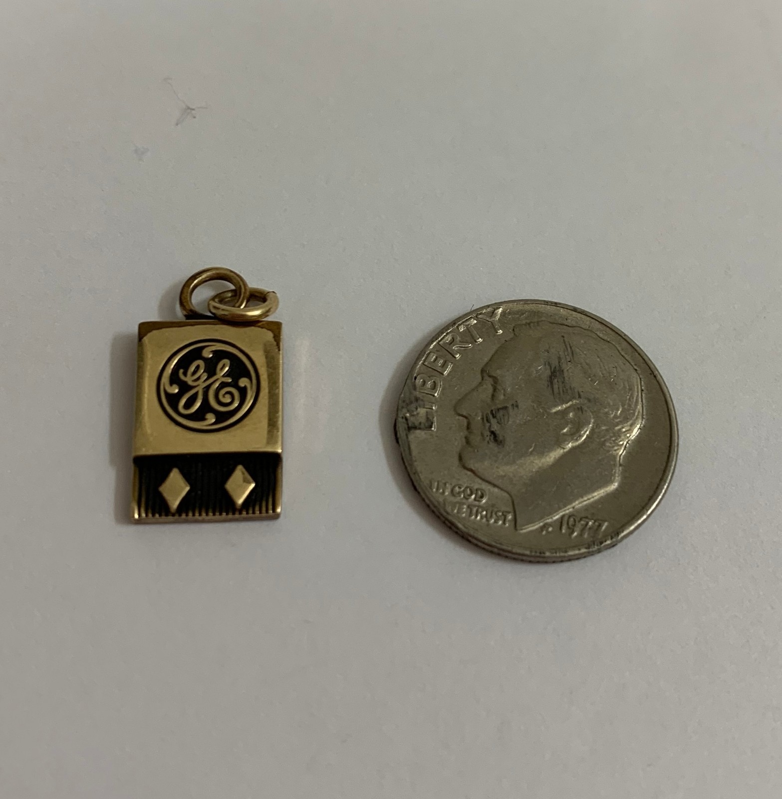 Vintage GE General Electric Small Charm by B. B. M. & Co 1/20 12K