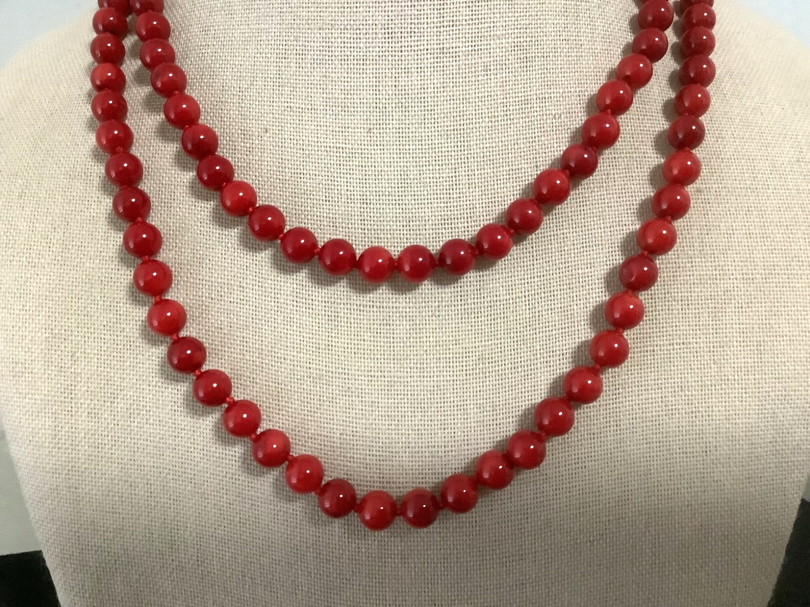 VTG vivid red genuine coral beaded necklace 35″ gorgeous 7mm polished knotted