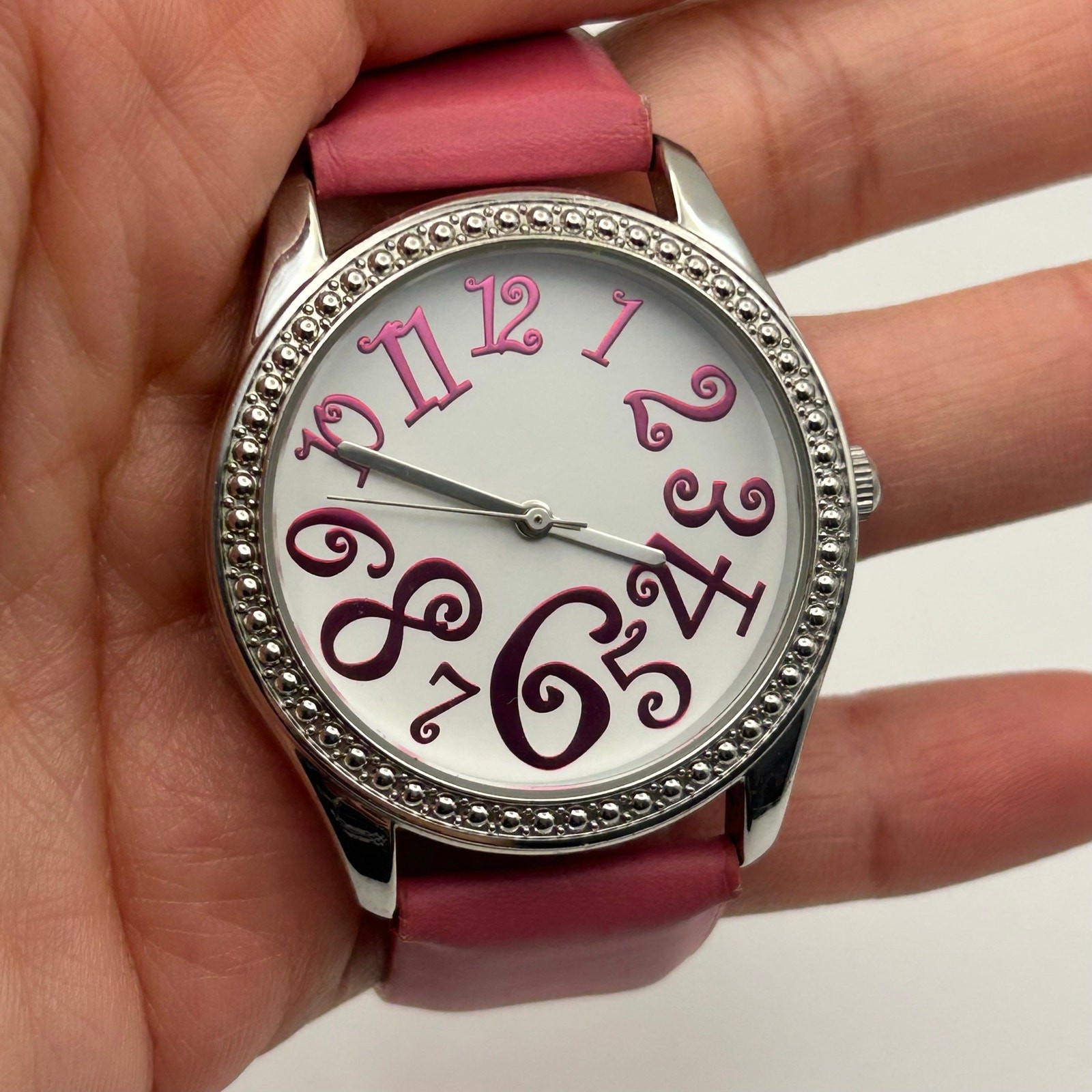 Women’s Silver-Tone Pink Faux Leather Fashion Watch Working New Battery
