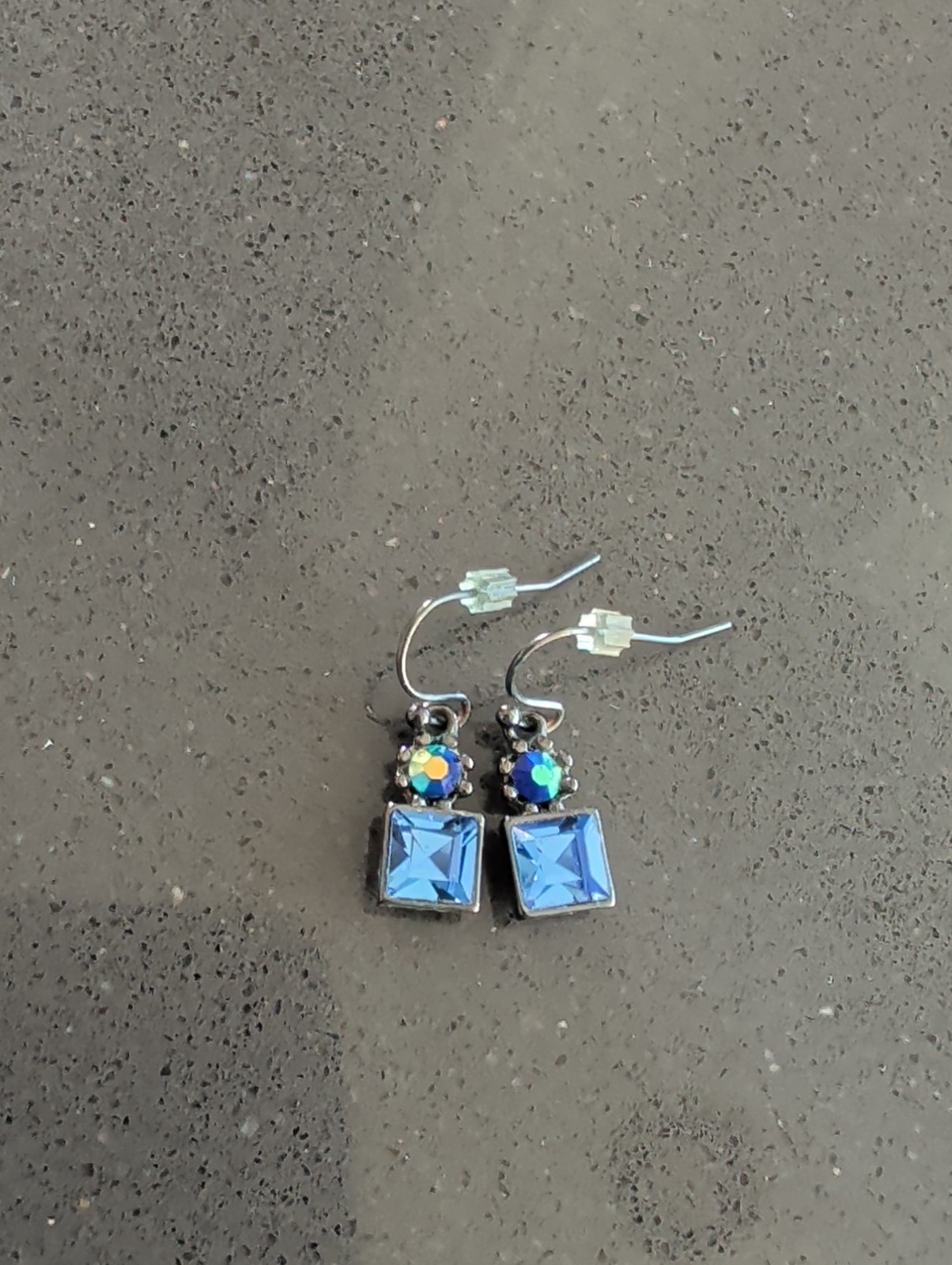 1928 Brand Earrings Gun Meta Blue Crystal Tear Drop – Small Dangle Drop S10