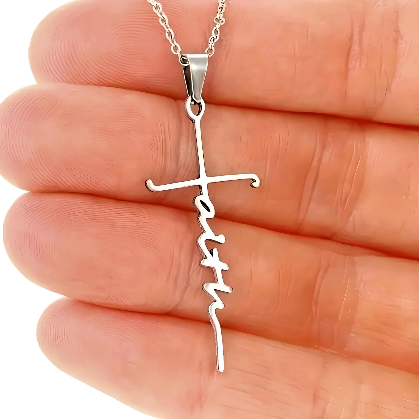 Silver Necklace with Engraved ‘Faith’ Pendant – Elegant Statement Jewelry for Un