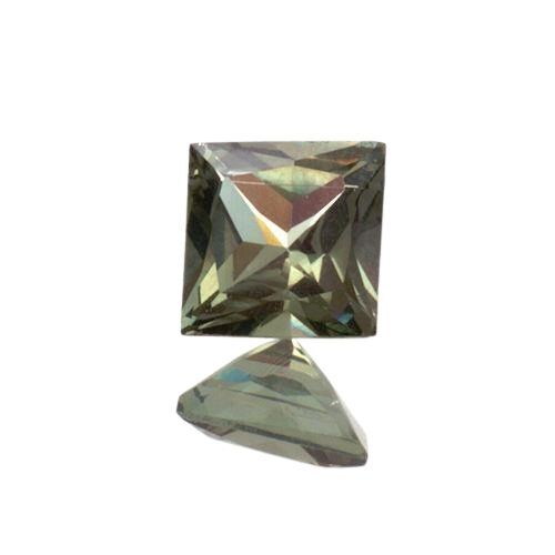 (2.5mm – 6mm) Princess/Square Shape Lab Created Green #149 Spinel