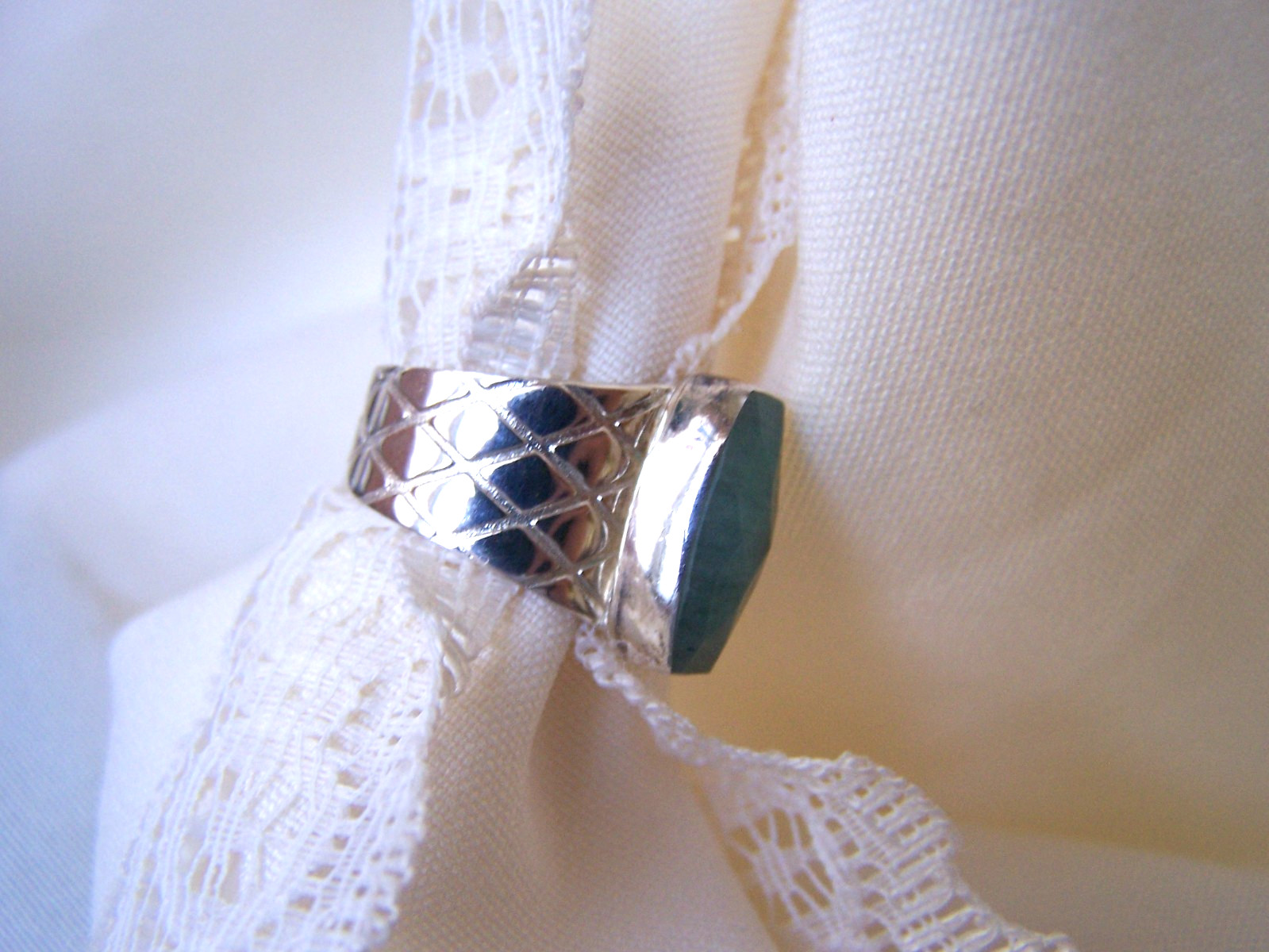 DTR Jay King SS 925 Chalcedony Size 6 GORGEOUS & Mint!