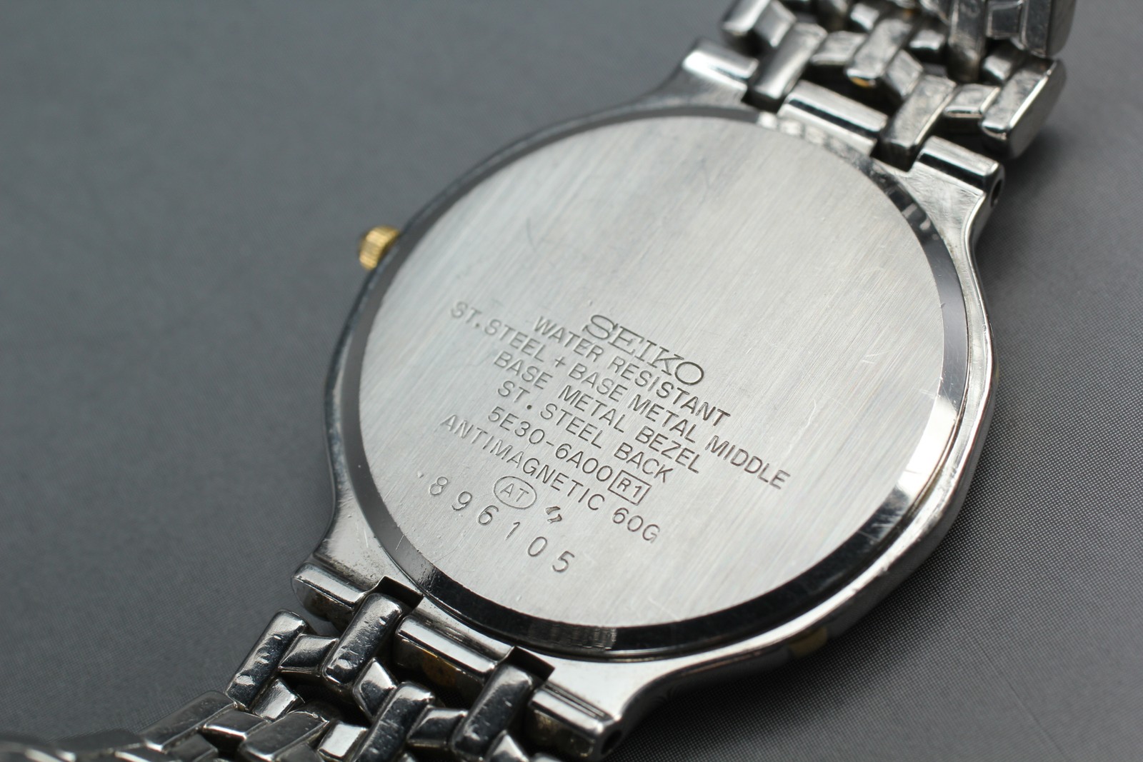 Vtg 1988 N MINT Seiko Dolce 5E30-6A00 Quartz Two-Tone Roman HAQ Mens Watch JAPAN