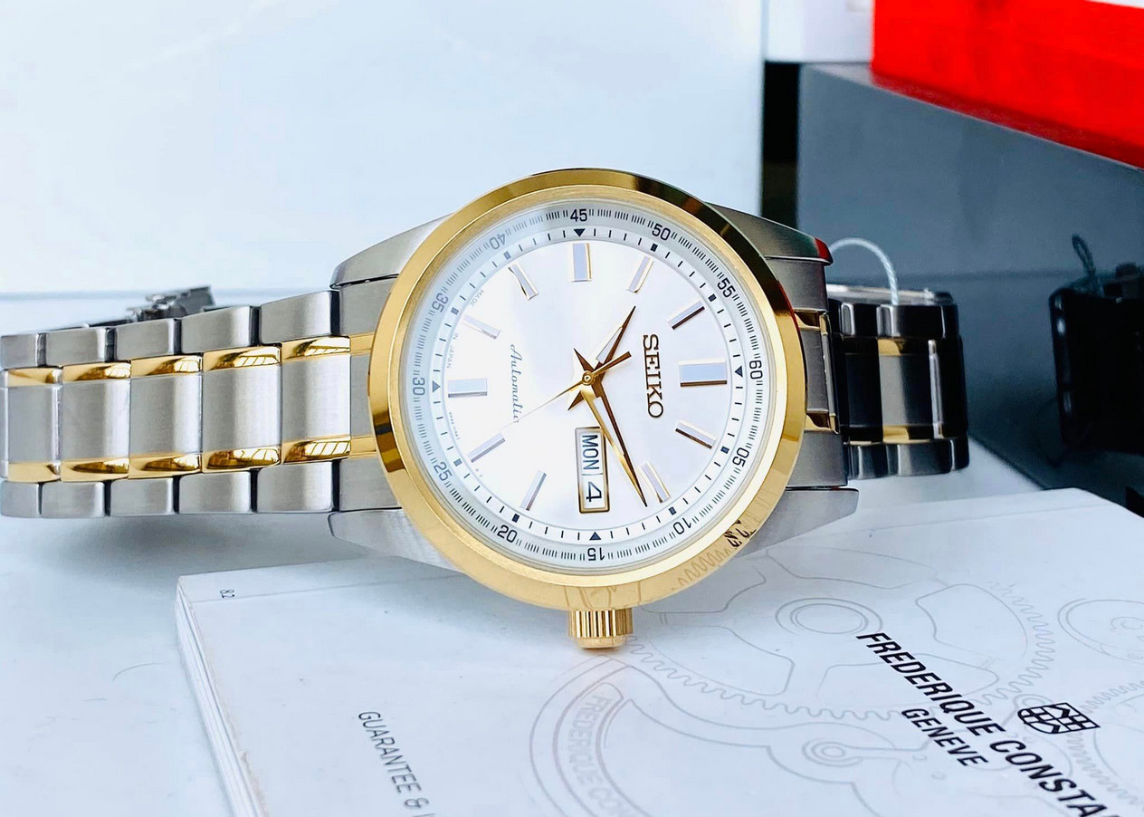 Seiko SARV004 Automatic White Dial Date Day Indicator Men’s Watch