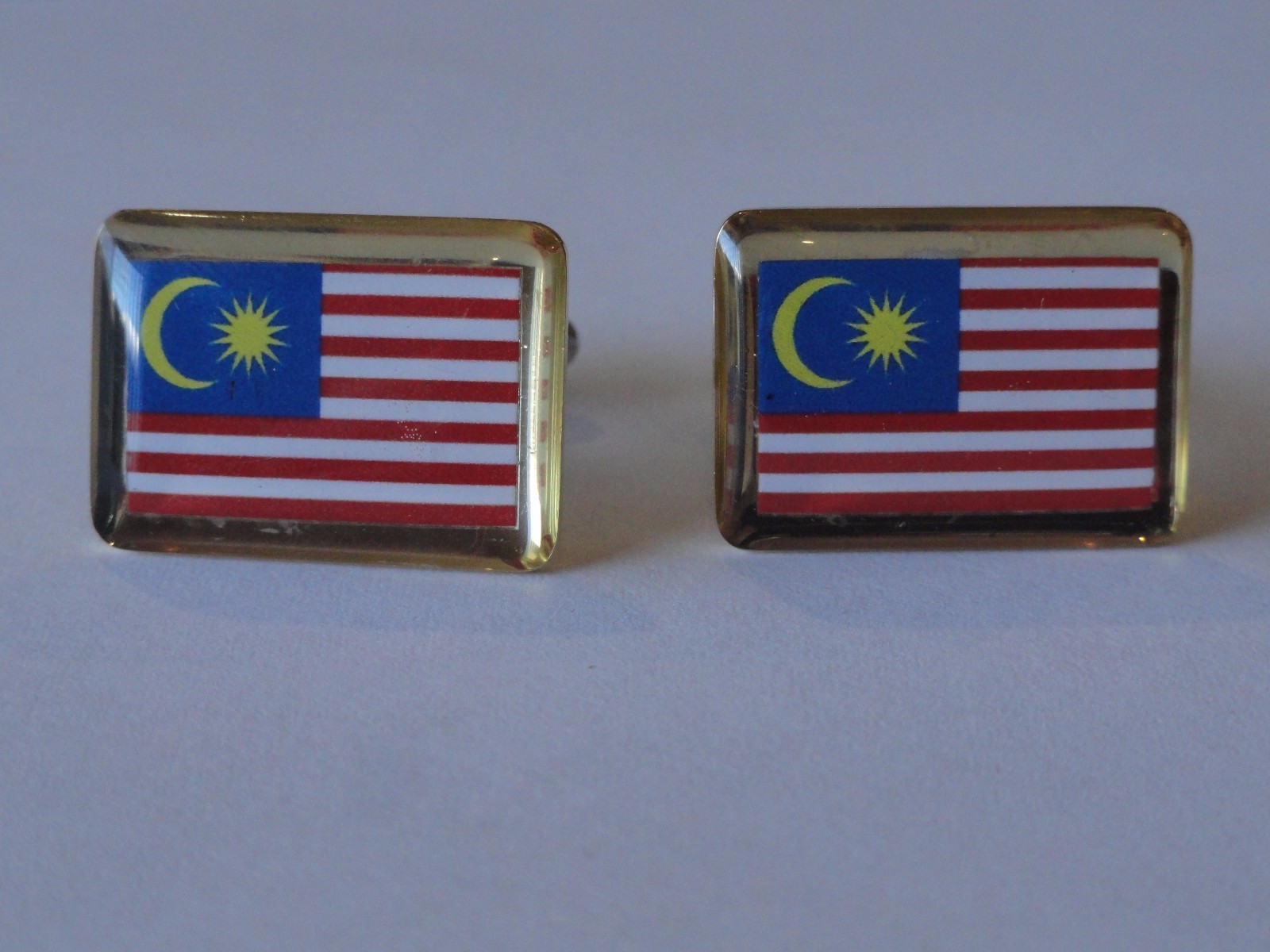 Malaysia Flag Cufflinks–Malaysian East Asian Borneo Southeast Asia Kuala Lumpur
