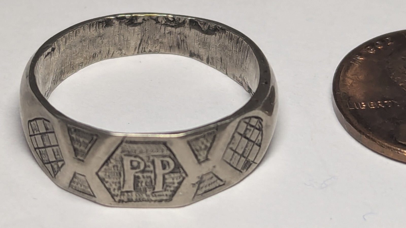 VINTAGE PP PHILIPPINES RING SIZE 9 1/2 SWEETHEART TRENCH ART