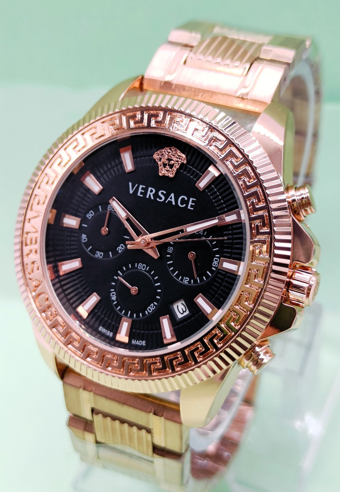 Good Versace Chronograph Date Indicator Analog Men’s Wrist Watch