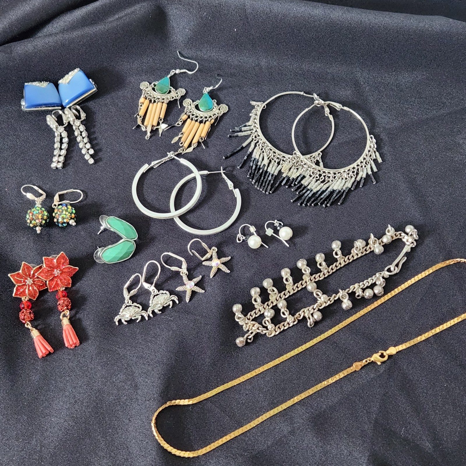 Lot of Fashion Jewelry Earings & Miscellaneous Some Are Hand Crafted See Picture