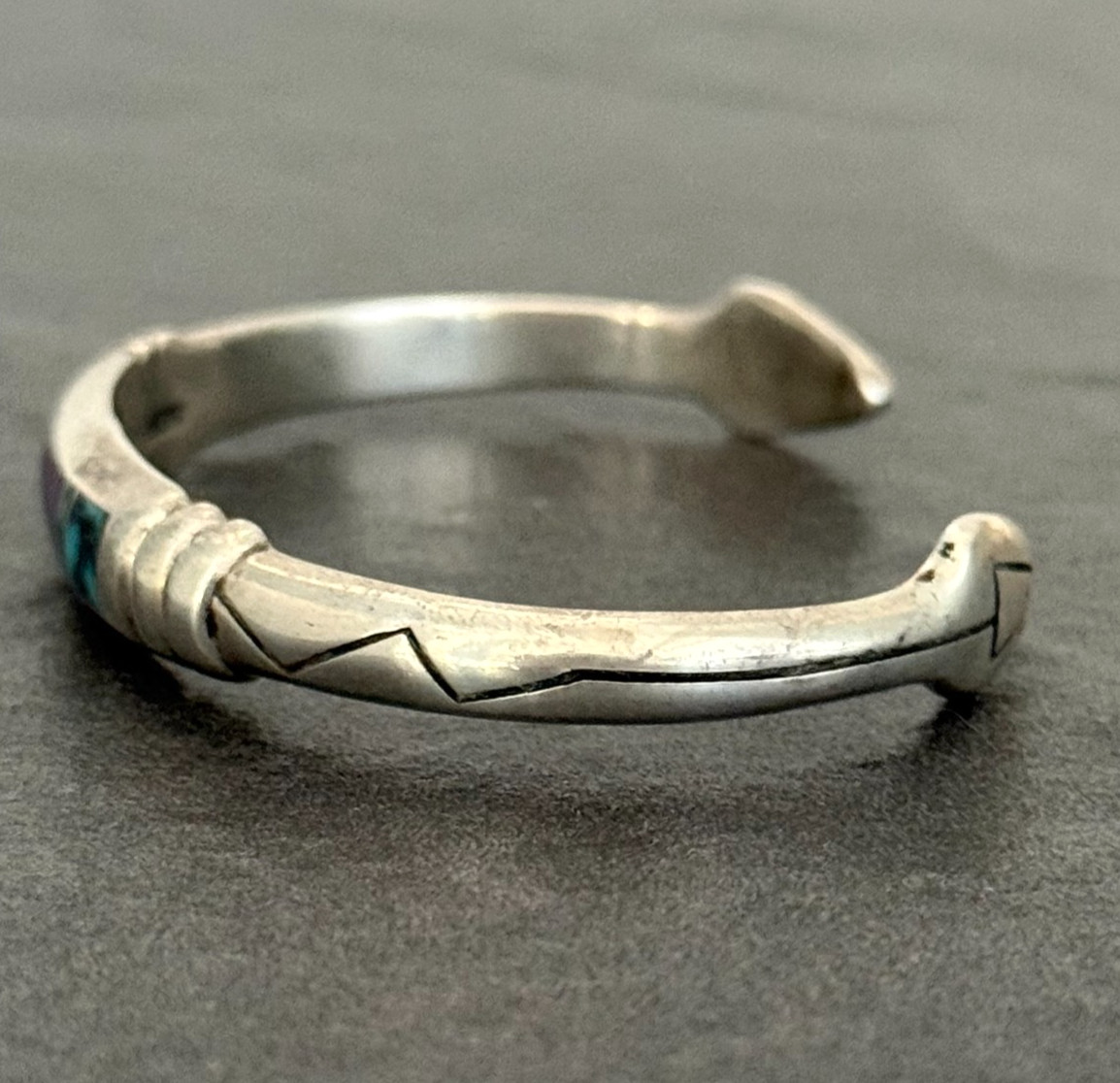 Vintage Navajo REX ABEITA Turquoise Sugilite Inlay ARROW Sterling Bracelet 6.6in