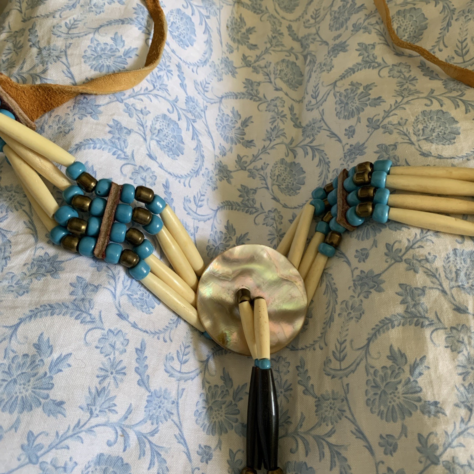 VINTAGE NATIVE AMERICAN CHOKER with BONE ABALONE BRASS & GLASS BEADS LEATHER. #1