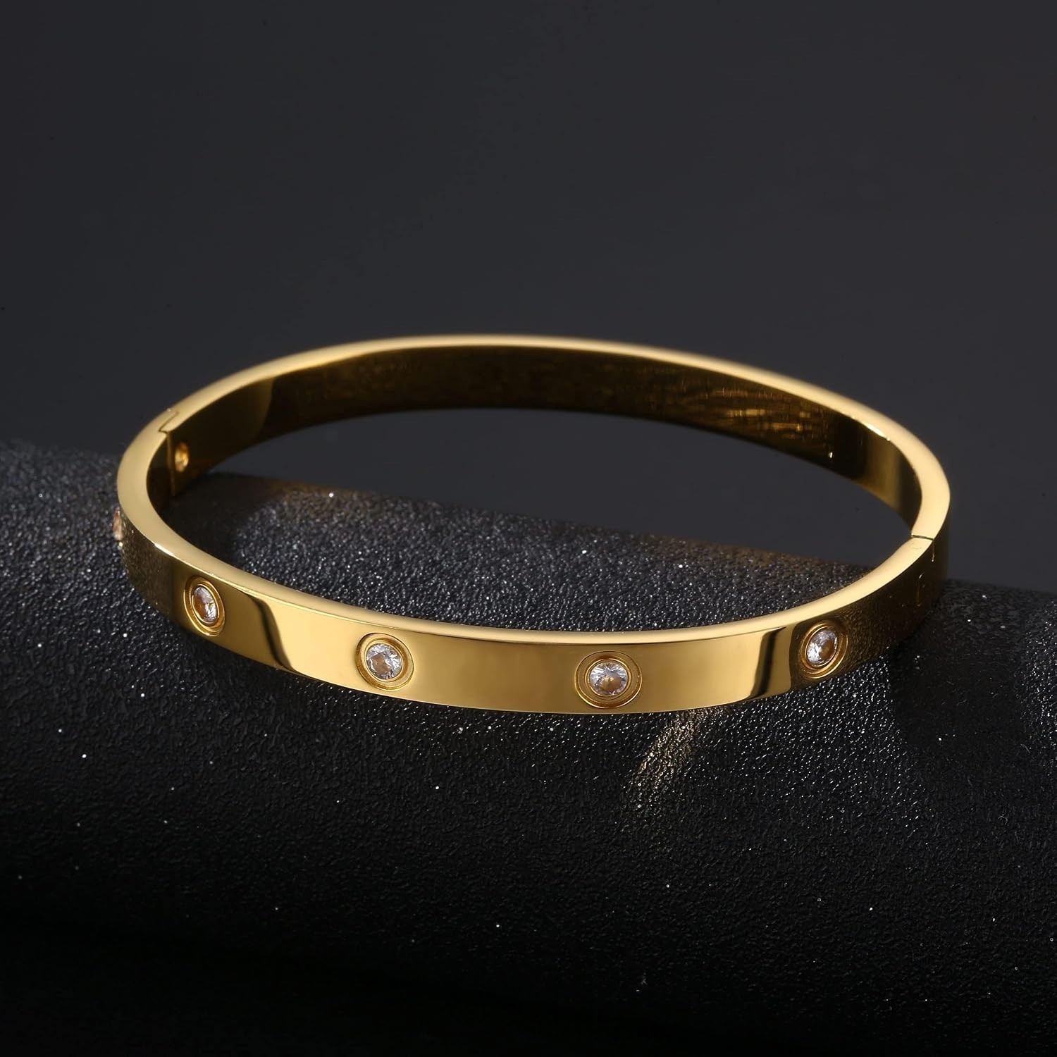 Stylish Women’s 7.05 Inch Stainless Steel Bracelet with Elegant Zircon Features