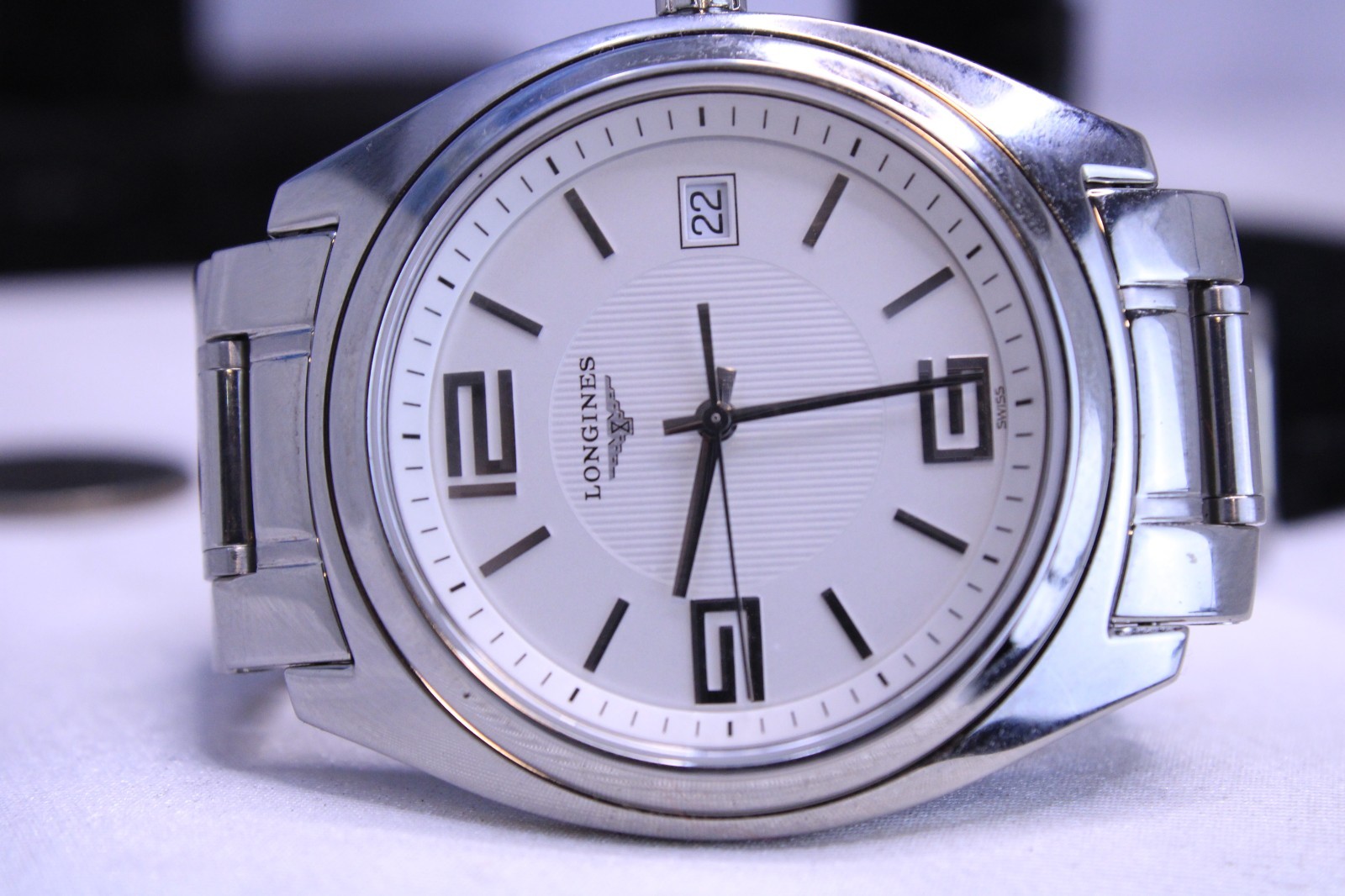 LONGINES Lungomare L3.632.4 Quartz Silver Dial Stainless Bracelet Men’s Watch