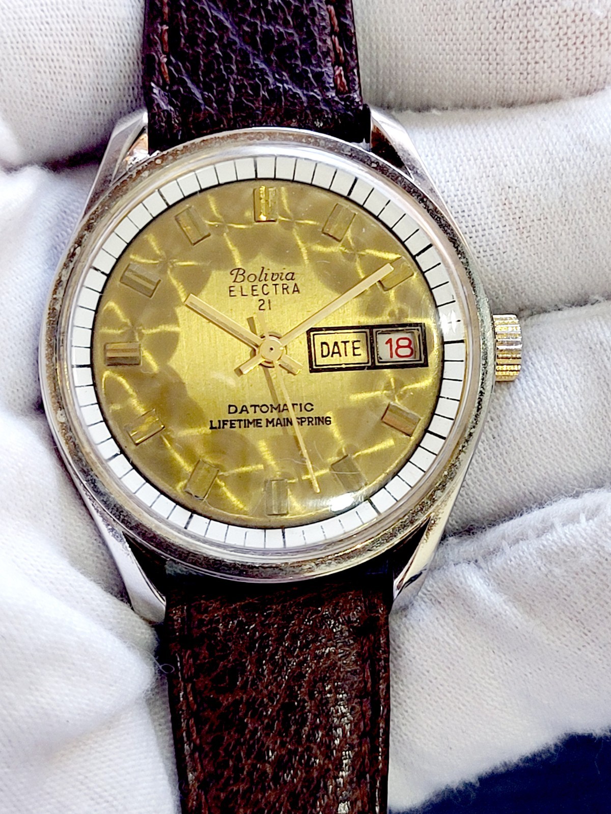 Bolivia Electra 21 Datomatic Men’s Watch 37mm Sunburst Dial Vintage Mechanical