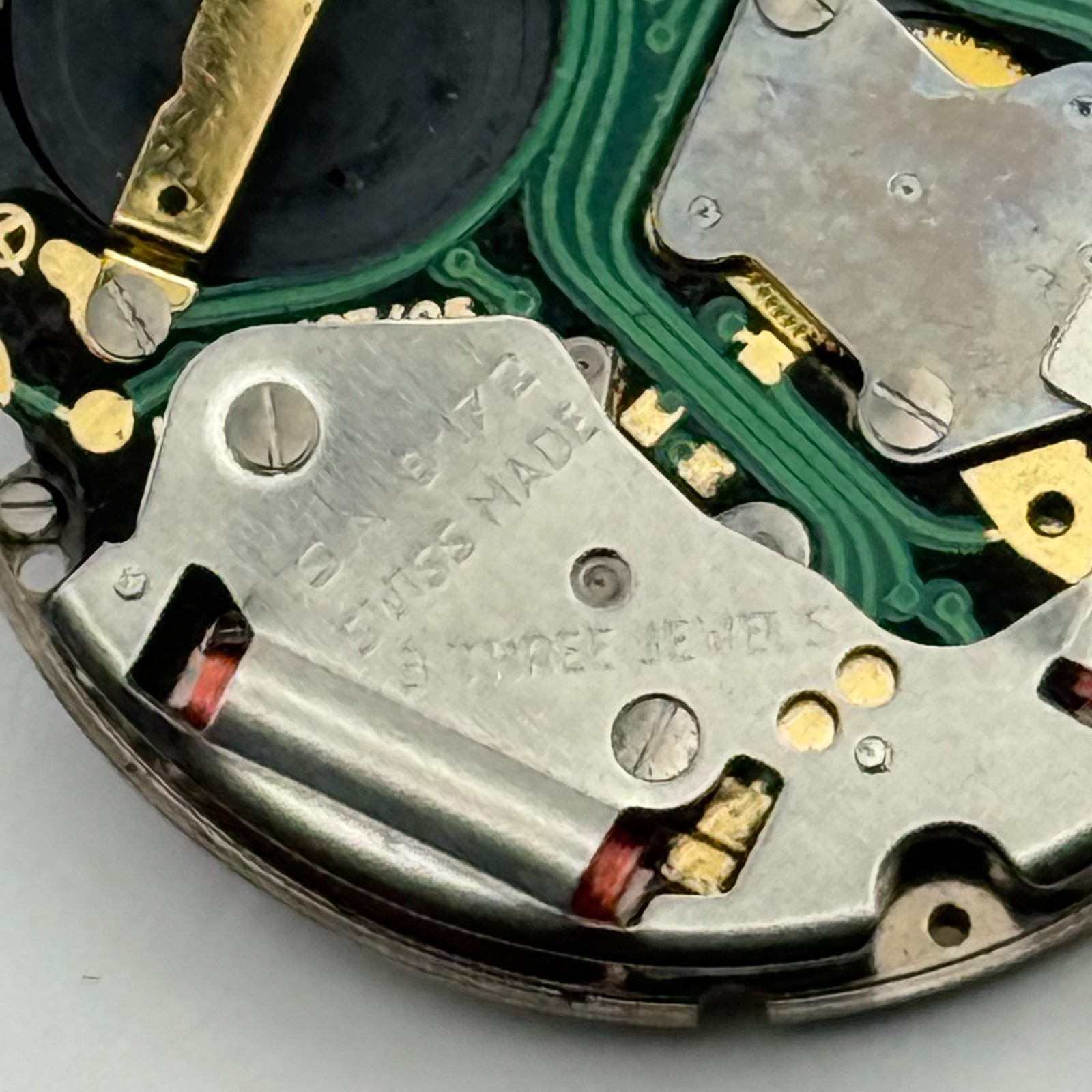 ISA 8172 Watch Movement Quartz Swiss Date 3 Jewels Vintage Parts Repair 26.1mm
