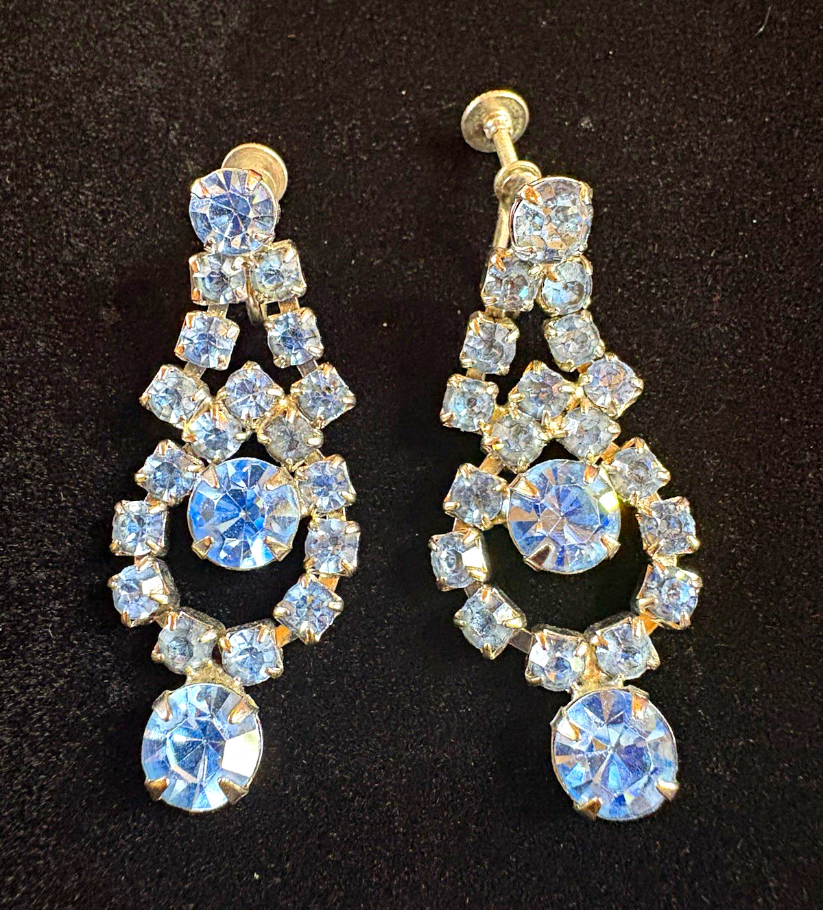 Silver Tone Blue Crystal Rhinestone Teardrop Dangle Screw Back Lobe Earrings
