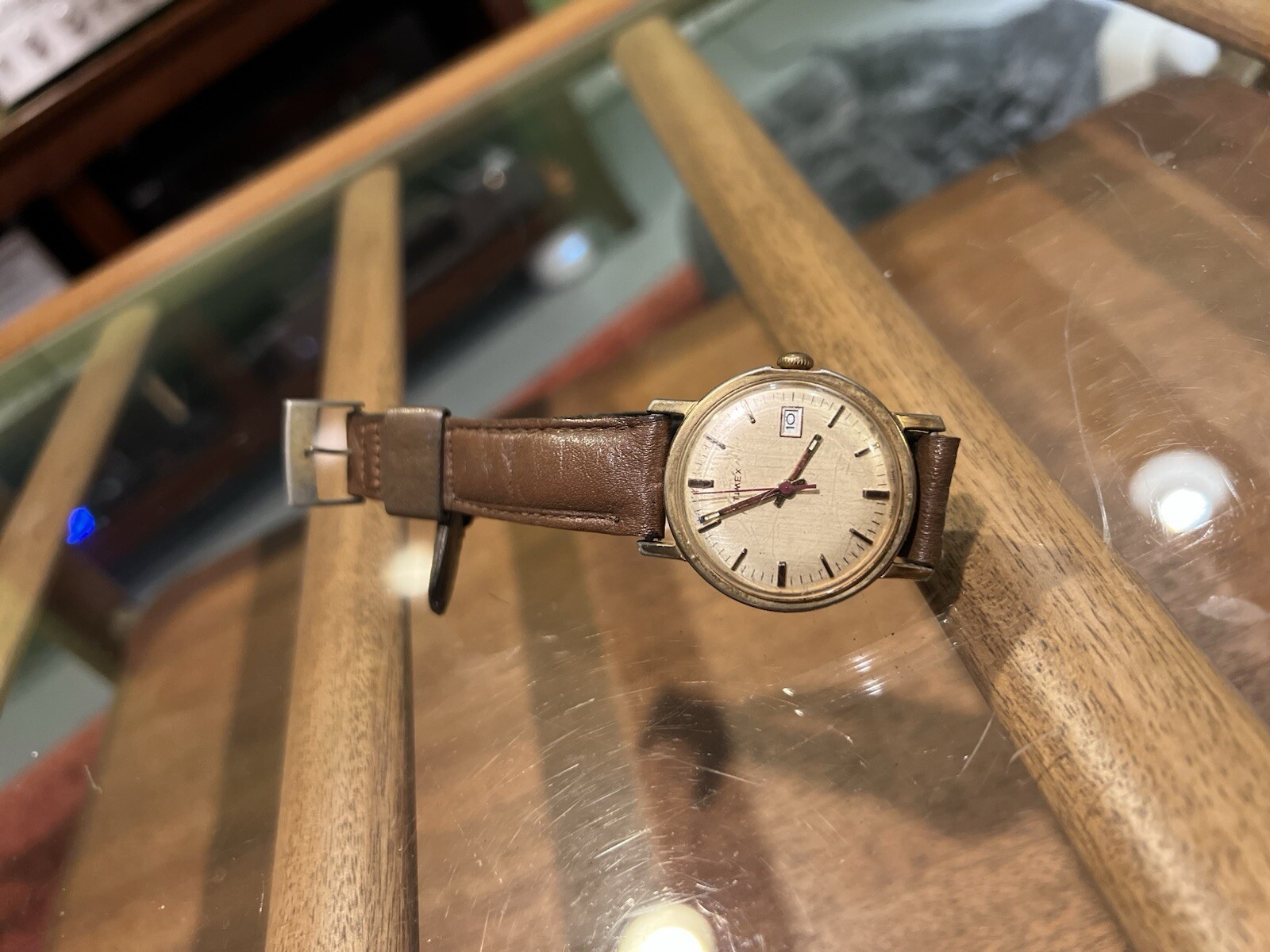 Vintage Timex Marlin Men’s Date Watch 16560 02576 Gold Mechanical Leather Band