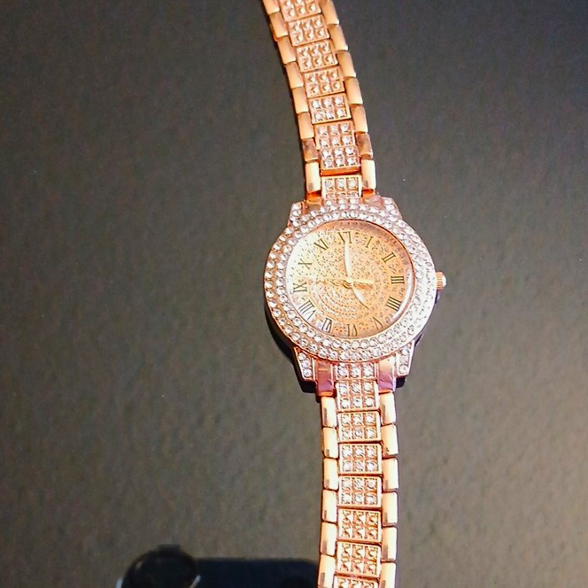 Women’s Rose Gold Tone Analog Watch Roman Numerals Gem-Set Bezel Bracelet