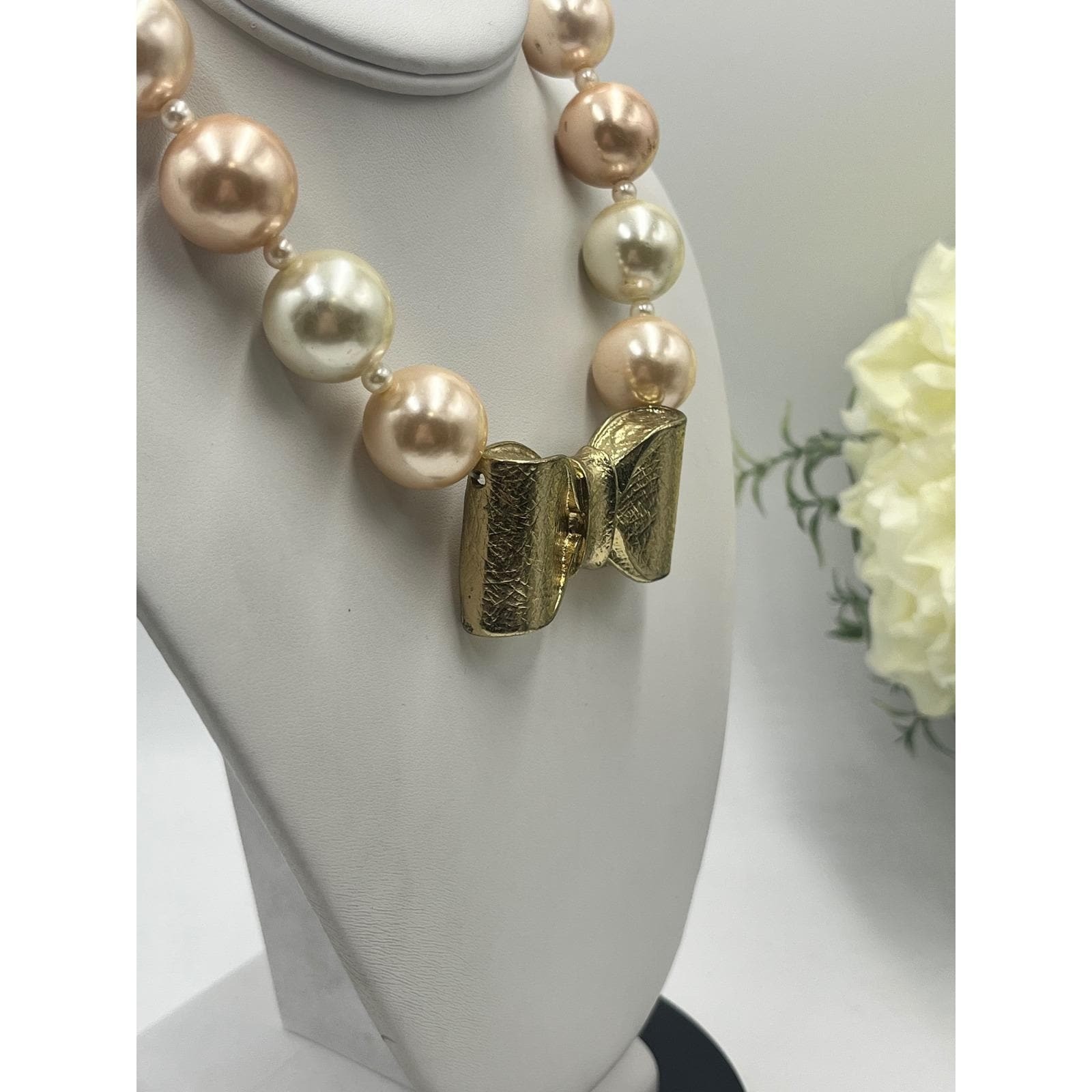 Lucia Vintage Large Faux Cream champagne Pearl Gold Tone Bow Collar Necklace