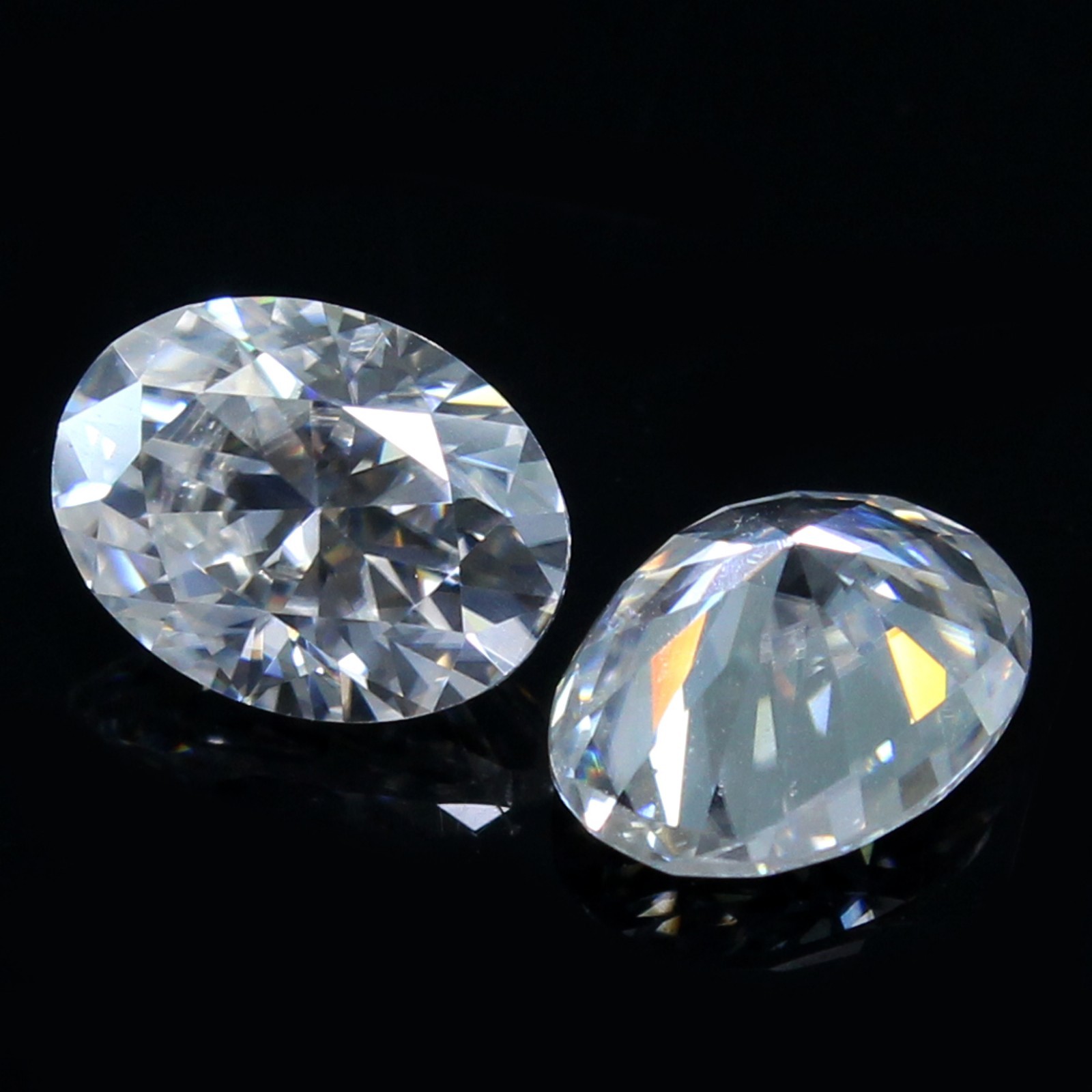 Certified Natural DE Color VVS1 Excellent Cut 2.5×4 MM Oval Pair White Diamond