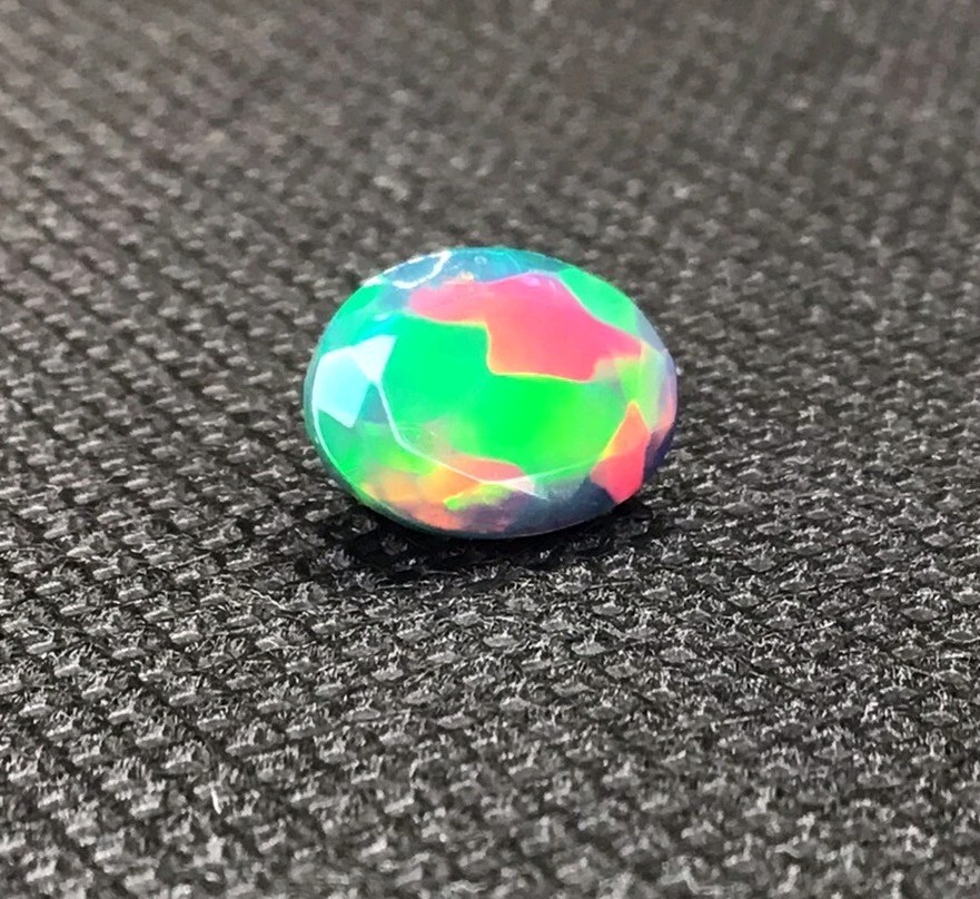 1.75ct Natural Black Opal Oval Cut – Bright Multicolour Fire Clean Stone 9.40mm✨
