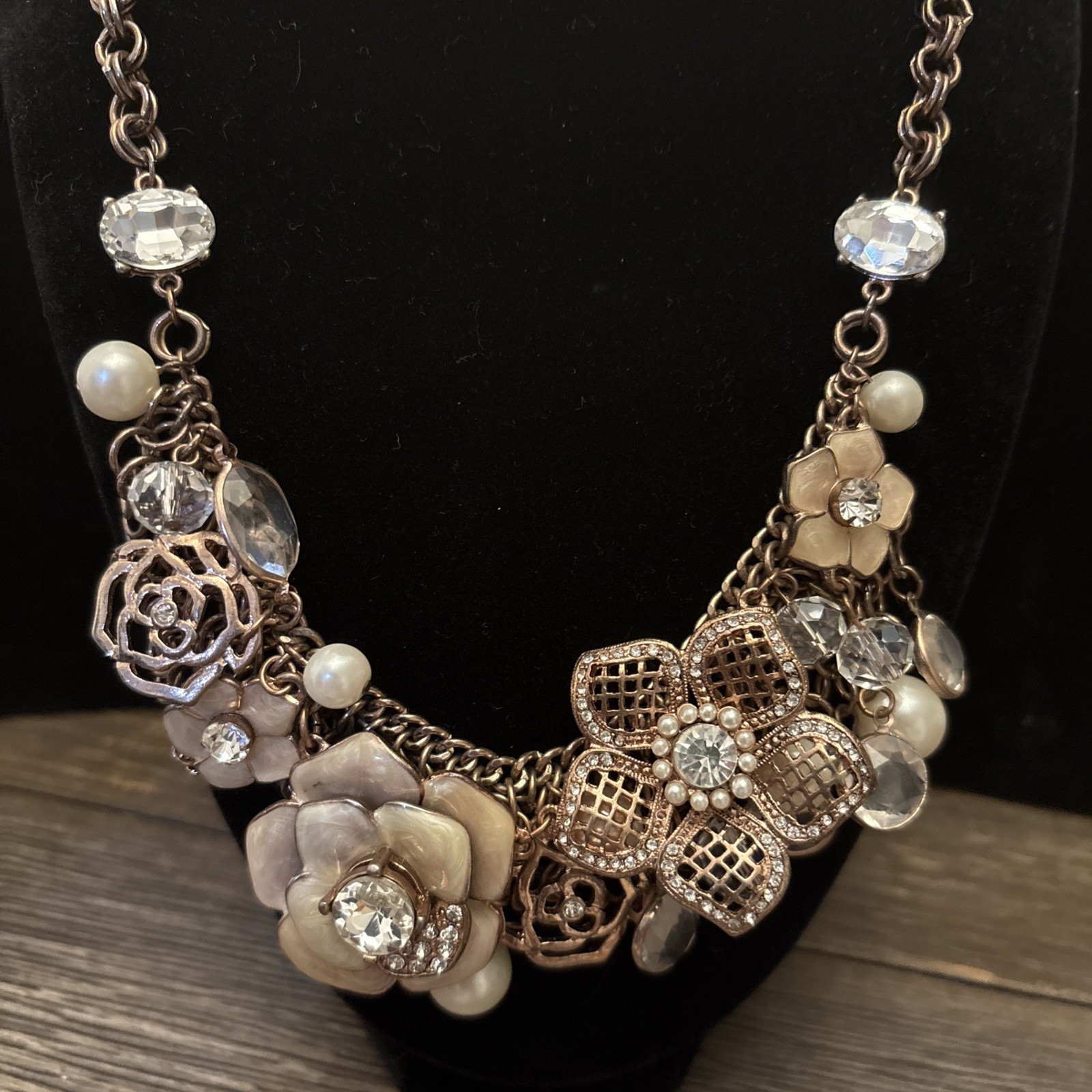 Beautiful Vintage Floral Mesh Necklace With Rhinestones Marked ‘C’ Approx 20”