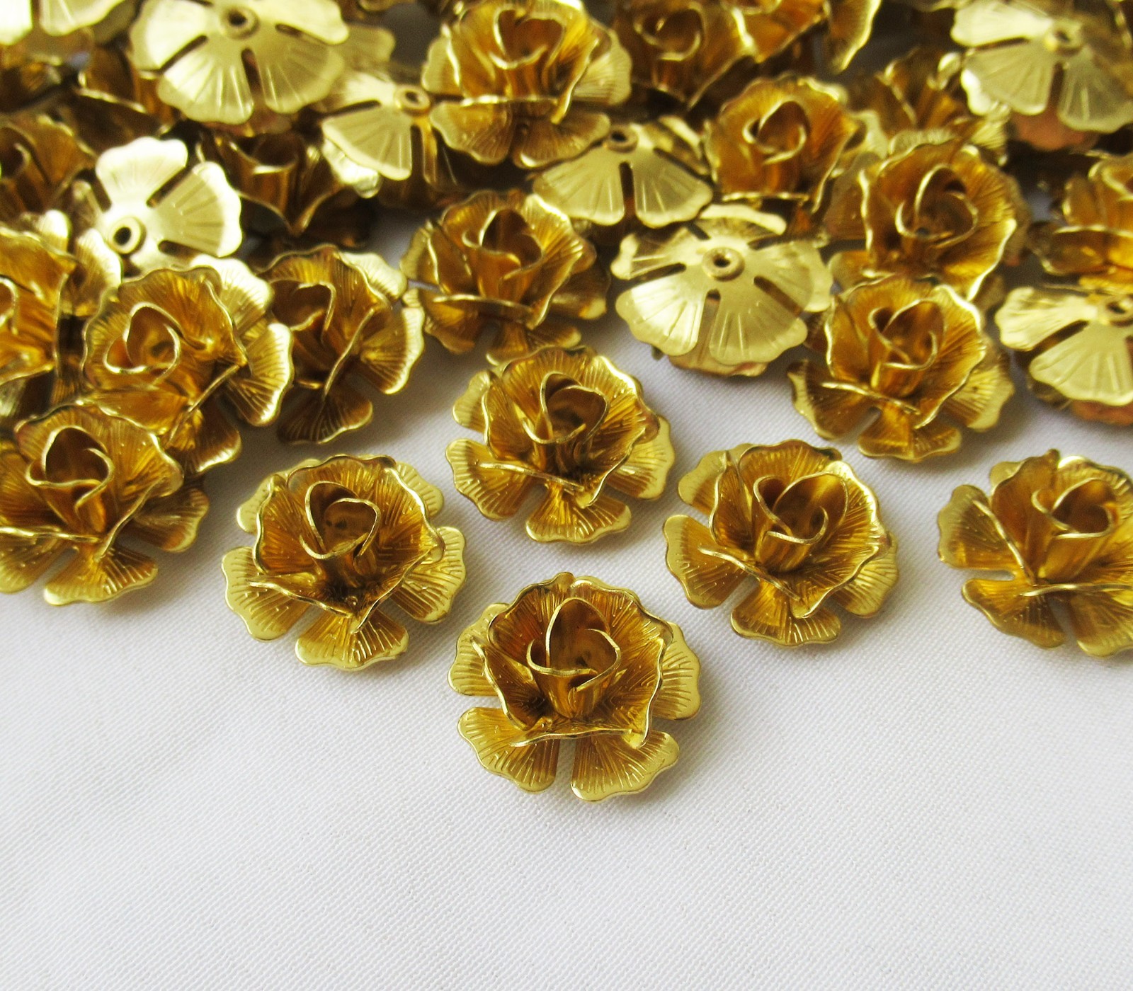 50pcs Peony Rose 15mm Textured Petal Assembled Brass Floral DIY Craft Findings