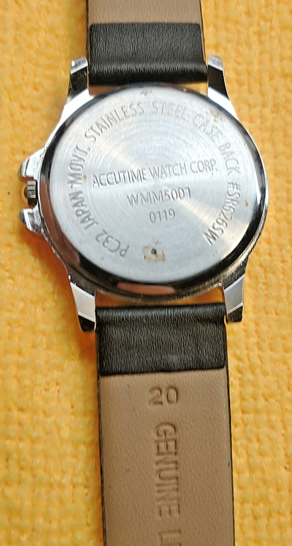 Accutime Easy Read Quartz,B&W dial,Black leather strap,Date,New Battery,Runs