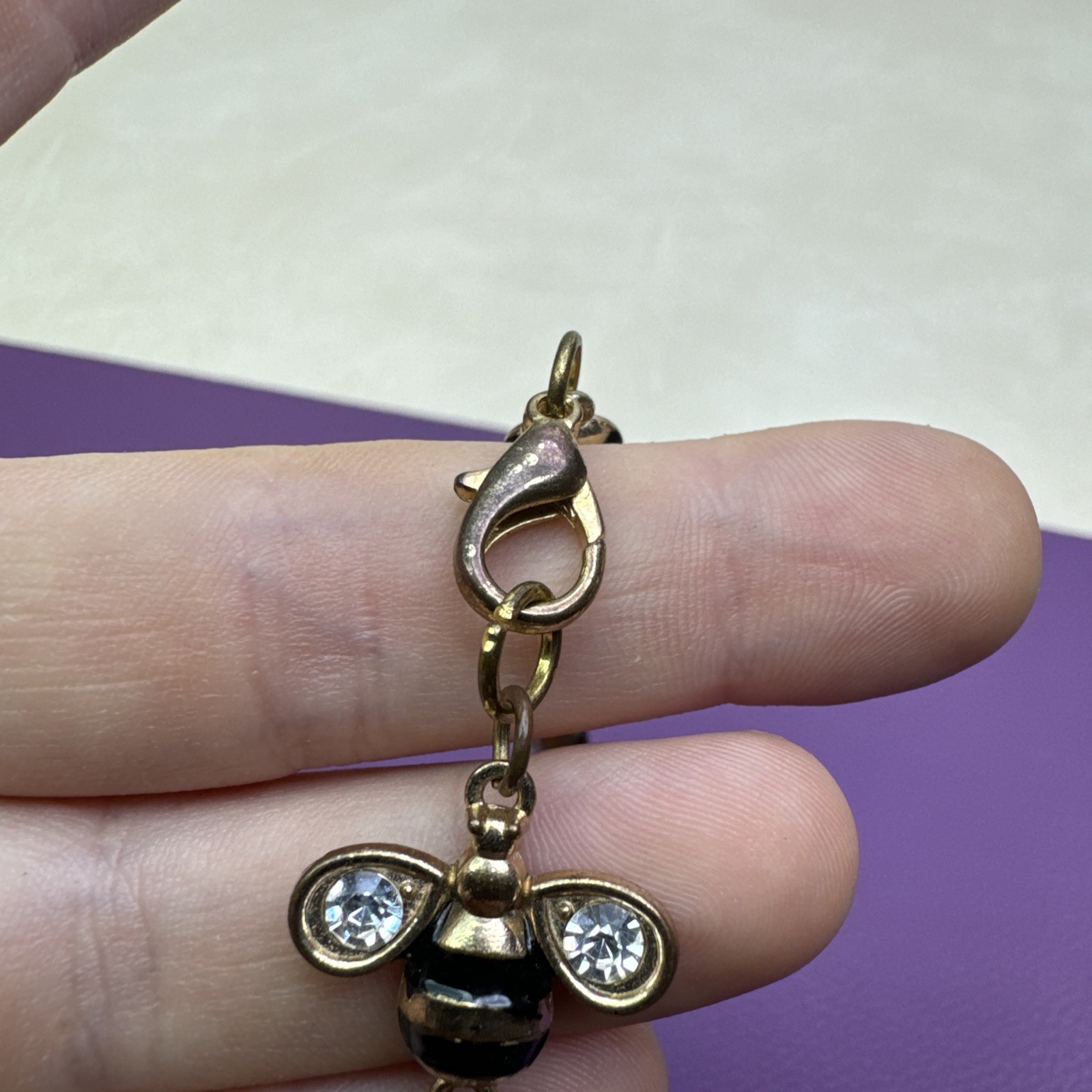 Bees Chain Bracelet Gold Tone Rhinestone Wings Black Enamel Lobster Clasp 7.5″