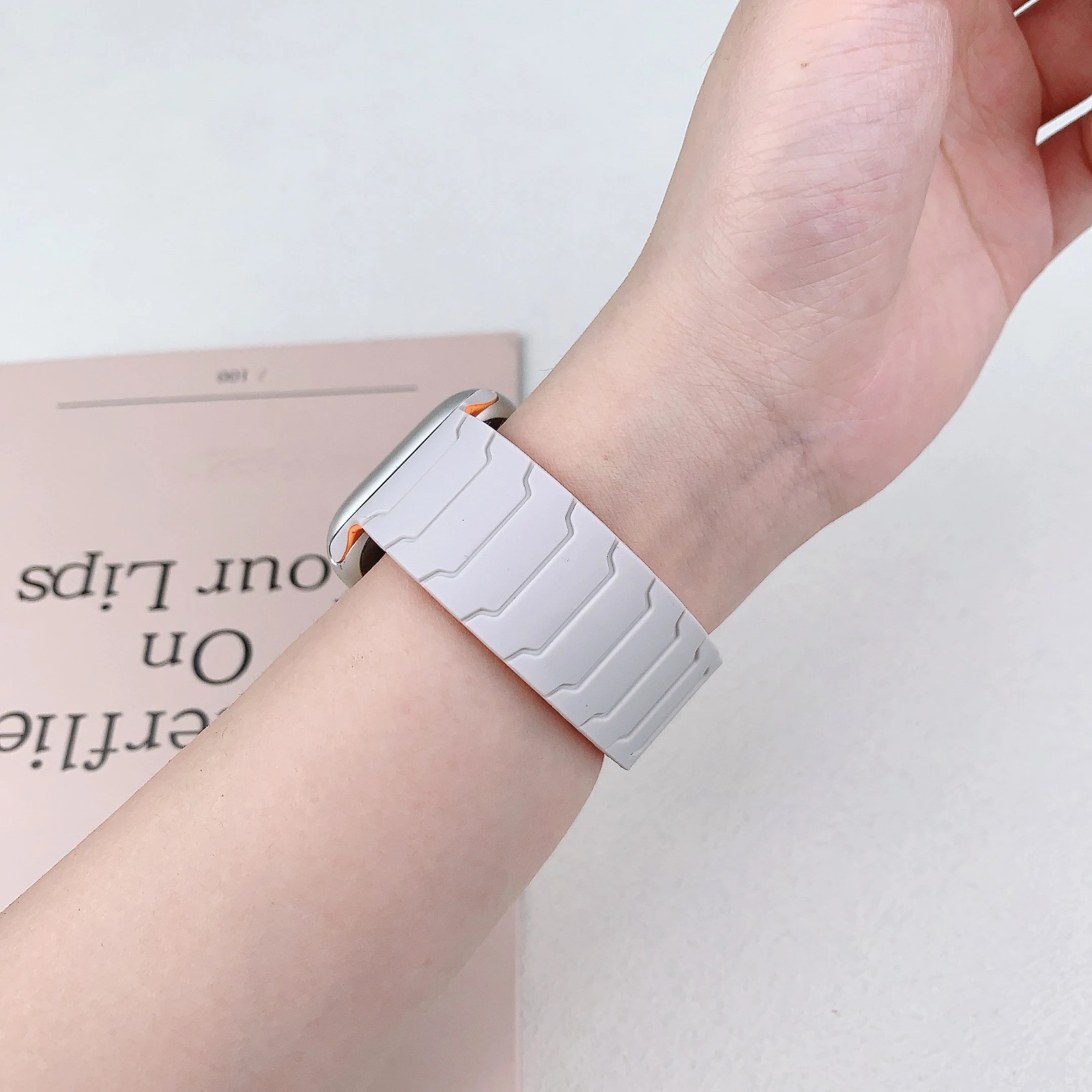Magnetic Strap For iWatch Ultra 2 Series 10 9 8 7 SE 6 5 Silicone iWatch Band