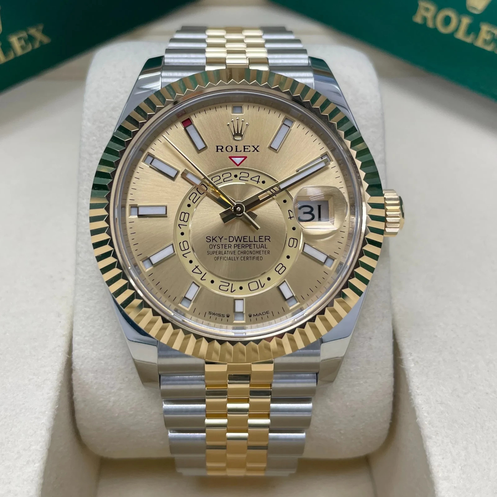 2025 New Rolex SKY DWELLER 42, Reference 336933 18K Gold/Steel – Champagne Dial.