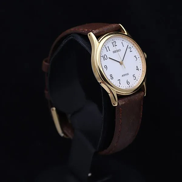 Working condition, excellent condition. Seiko Avenue 7N01-6490 Quartz White Dial