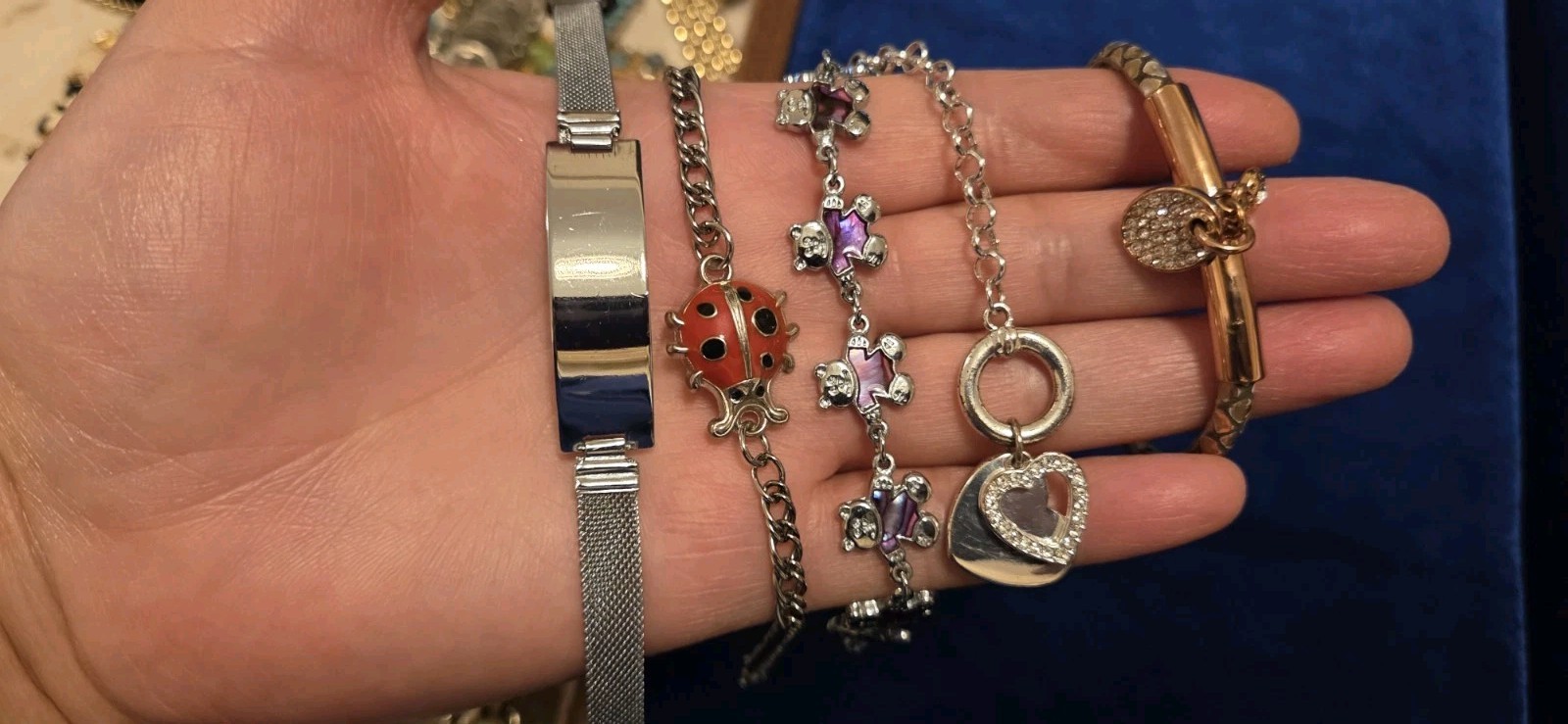 Vintage Mod Bracelet Lot Of 40.dainty.12 Signed Monet Joan Rivers Avon Henri…