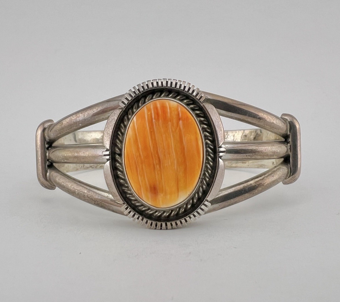 Vtg Navajo Sterling Silver Natural Orange Spiny Oyster Shell Cuff Bracelet 43.3g