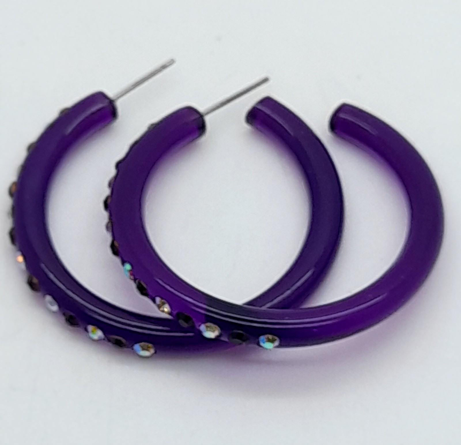 SLIM CLEAR PURPLE PLASTIC HOOP WITH PURPLE & AB RHINESTONE FASHION EARRINGS