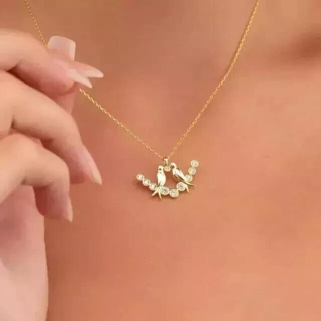14k Yellow Gold Plated Round Cut Simulated Diamond Stunning Bird Pendant Chain