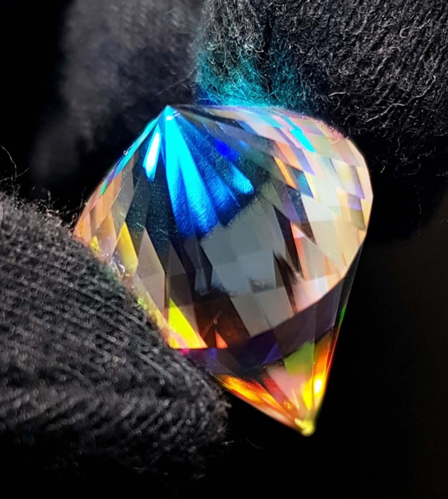 46 Ct Natural Mystic Topaz Gemstone: Rainbow Fire Fancy Cut Stone