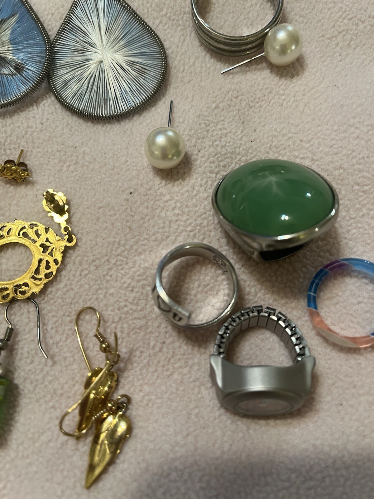 Mixed Lot Of 13 Pairs Of Earrings. 4 rings. Preowned