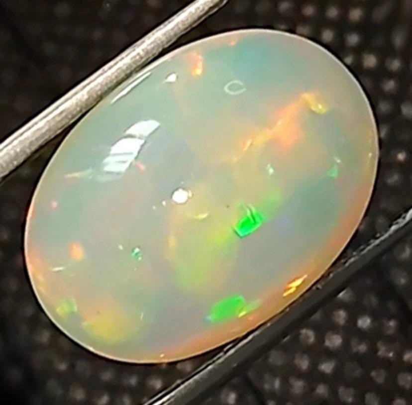 100% Natural Ethiopian Opal – 22.14 Ct 🌈 Strong Multi-Color Play of Fire