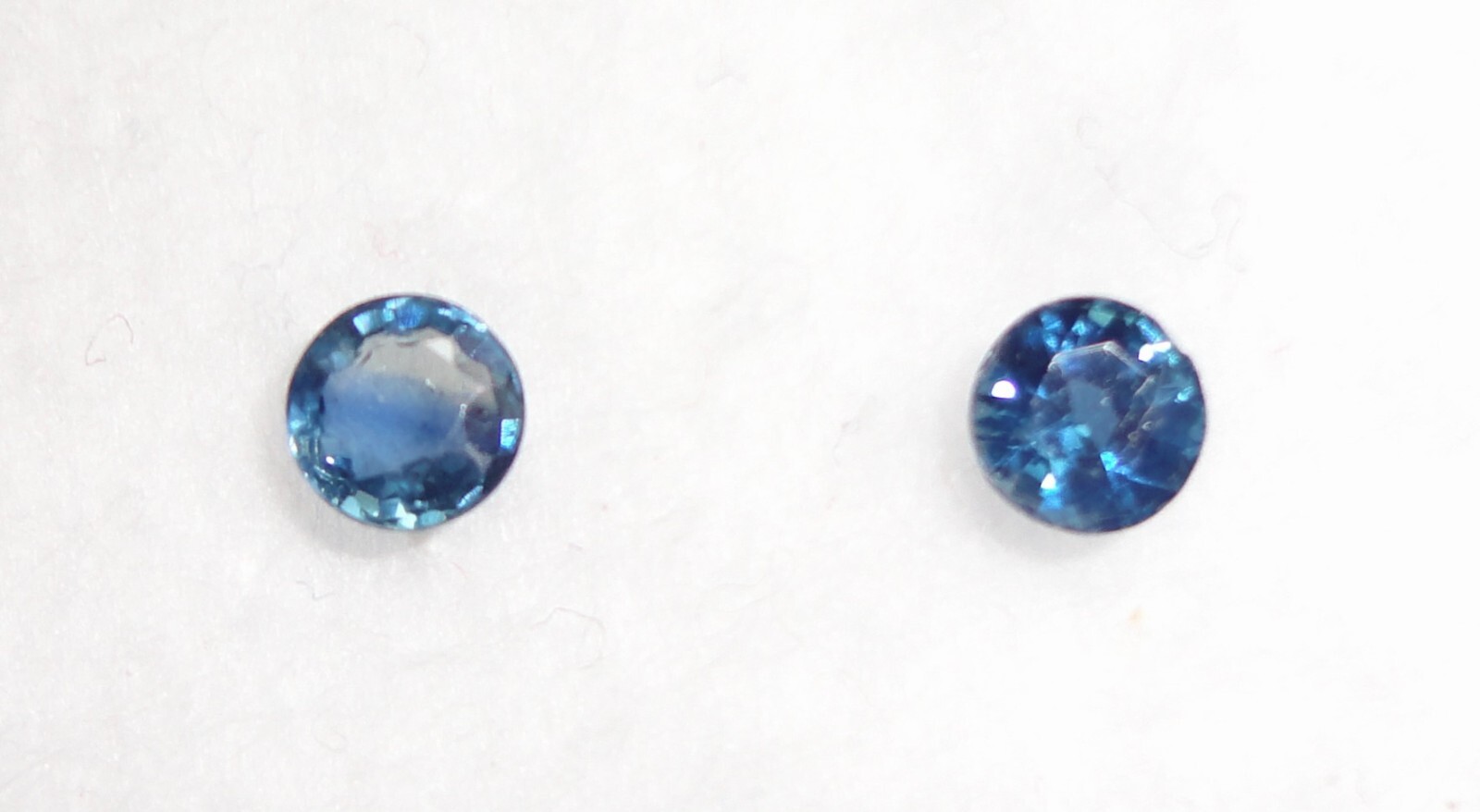 2 Pcs/ 1 Pair 3.9 mm Blue Round 0.67 Ct Pretty Montana Sapphire Gemstones