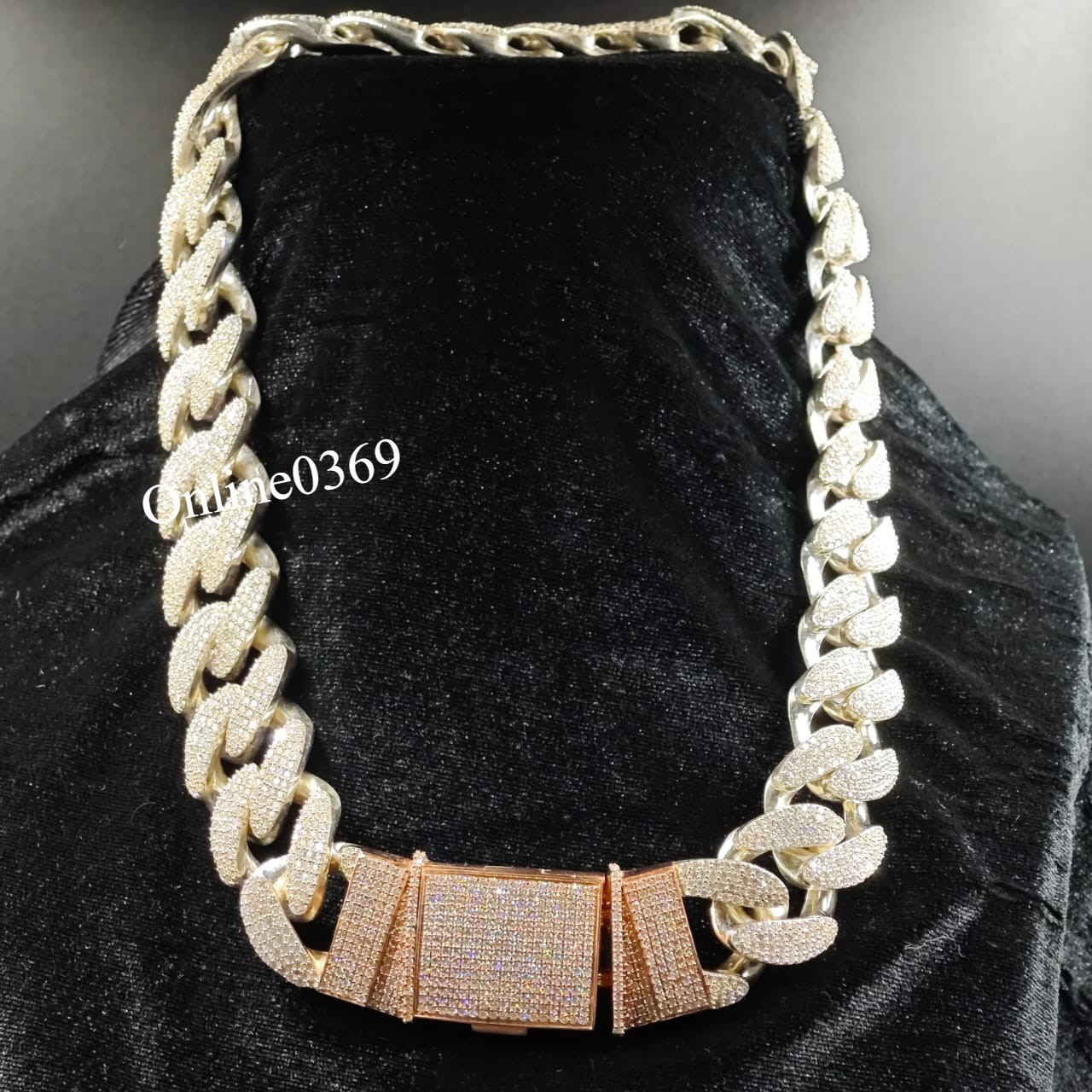 Men’s 25mm X 20″ Miami Broad Cuban Link Necklace In VVS Moissanite 925 Silver