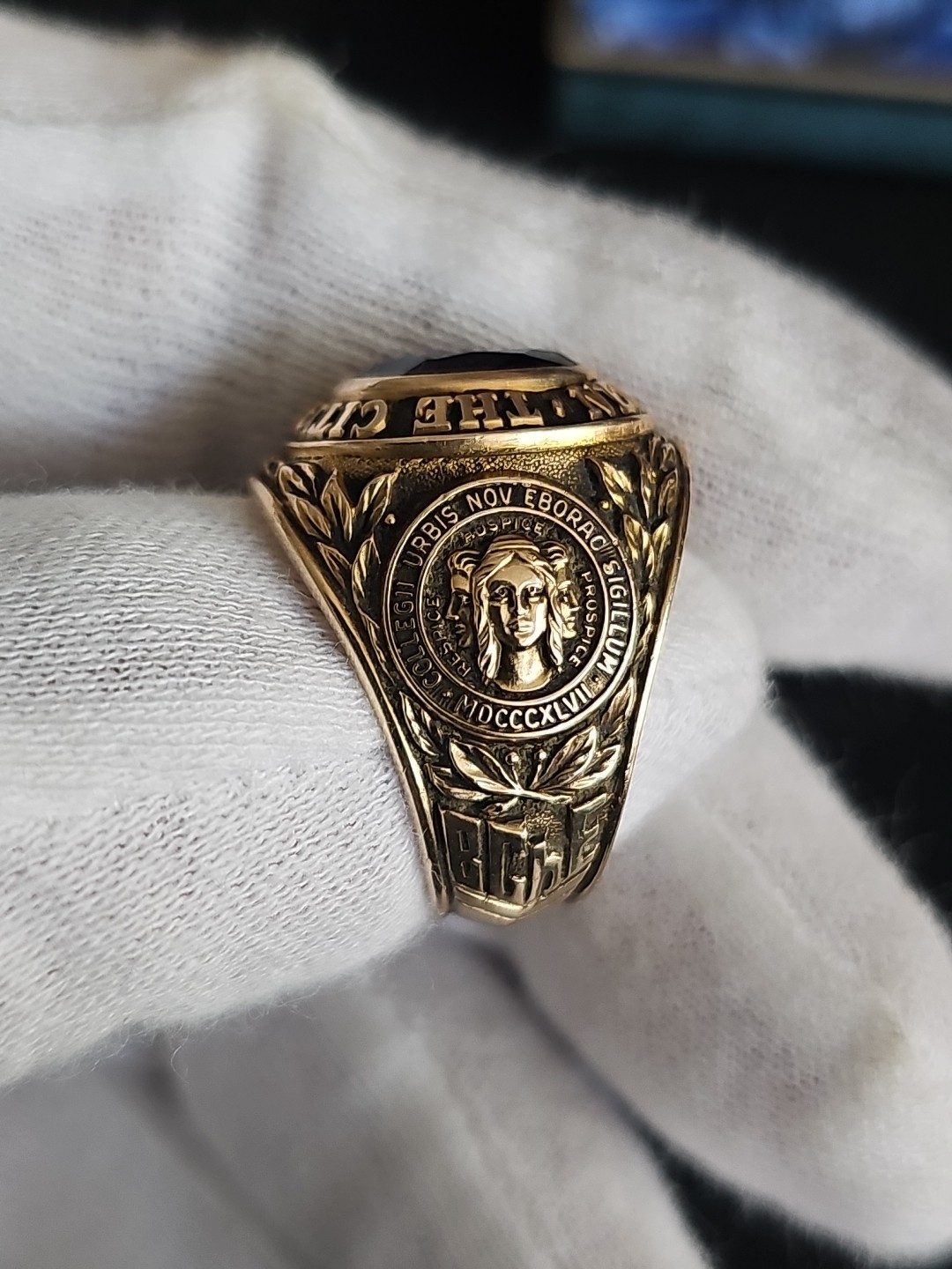 Vintage 1958 Balfour 10K Yellow Gold The City College New York Ring 23.4 Grams