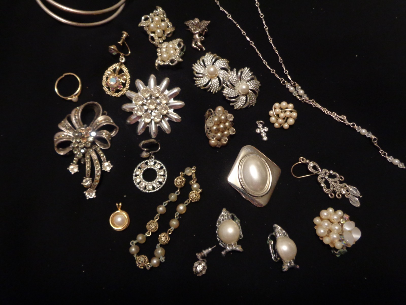 VINTAGE RETRO BLISS JEWELRY & JEWELRY PARTS N PIECES LOT
