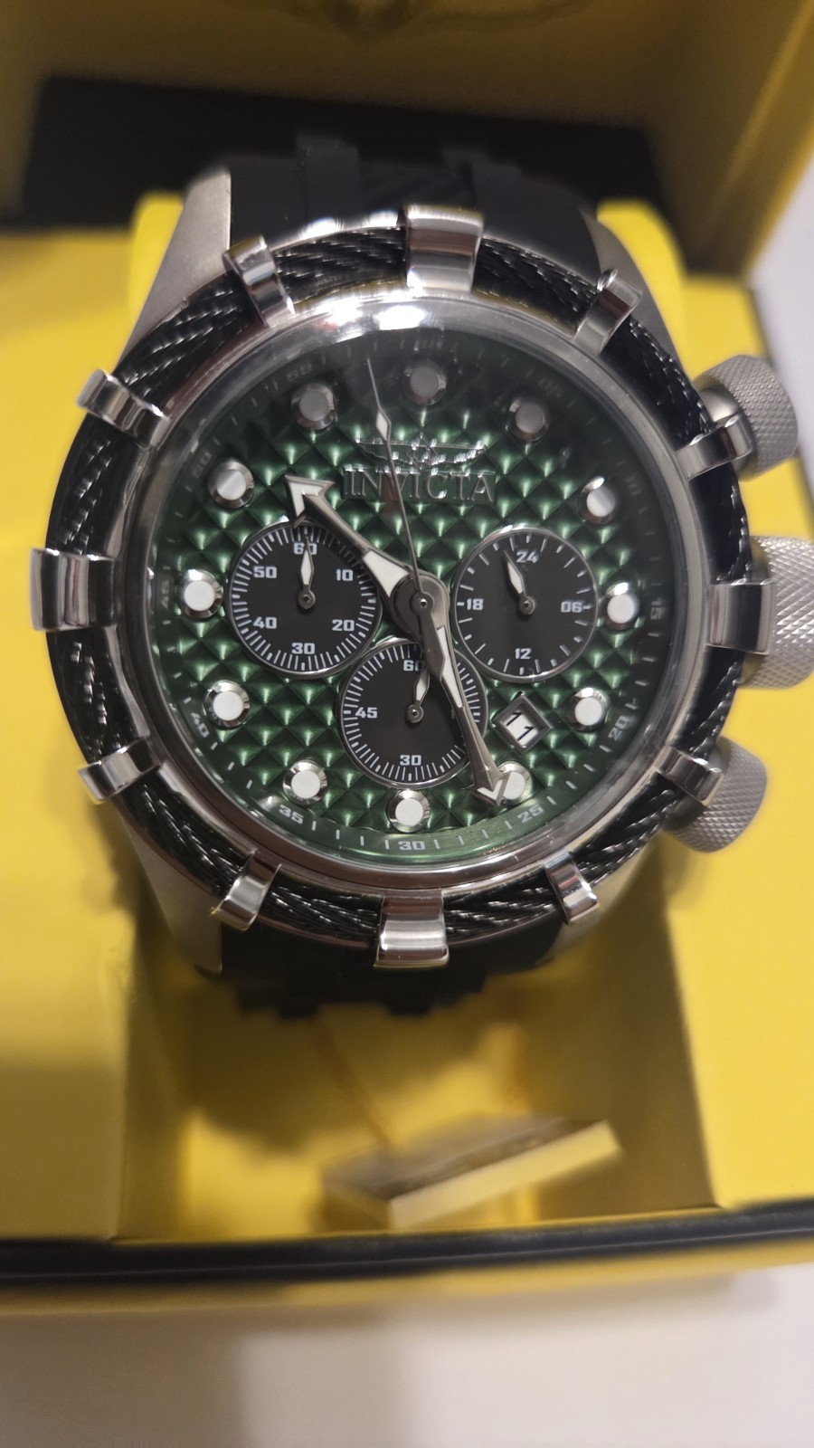 Authentic Invicta 49165 Quartz Watch Black Dial Silicone 50mm Men