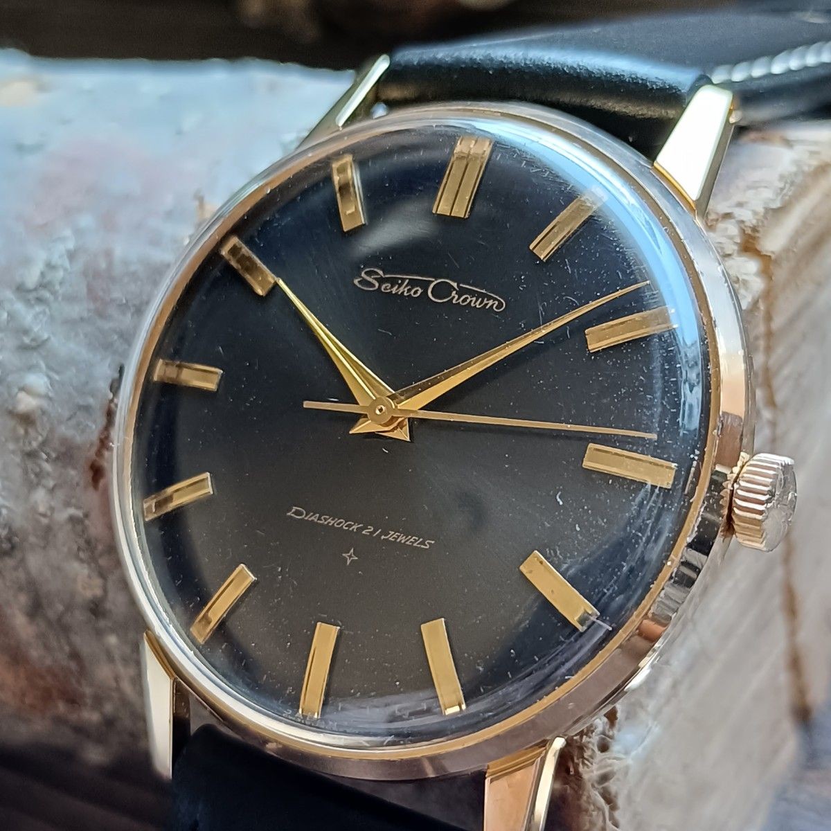 SEIKO Crown Diashock 21 J15003E Gold Dial Manual Wind Mens Watch Japan