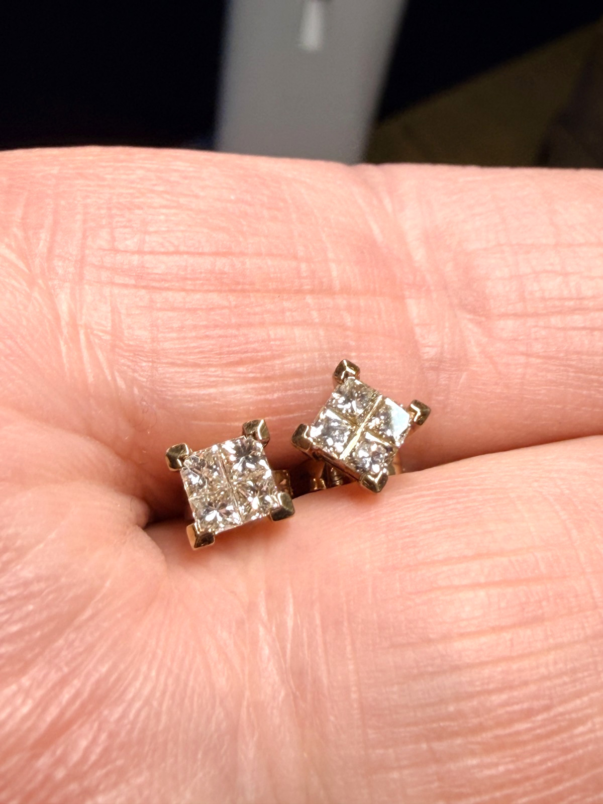 Vintage Gold Stud Earrings – Lab Diamonds? – 9K Solid Gold