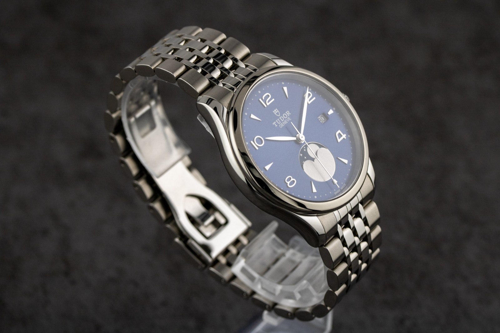 2026 Tudor 1926 Luna Steel Auto 39mm Blue Dial Moonphase Bracelet Watch 91560