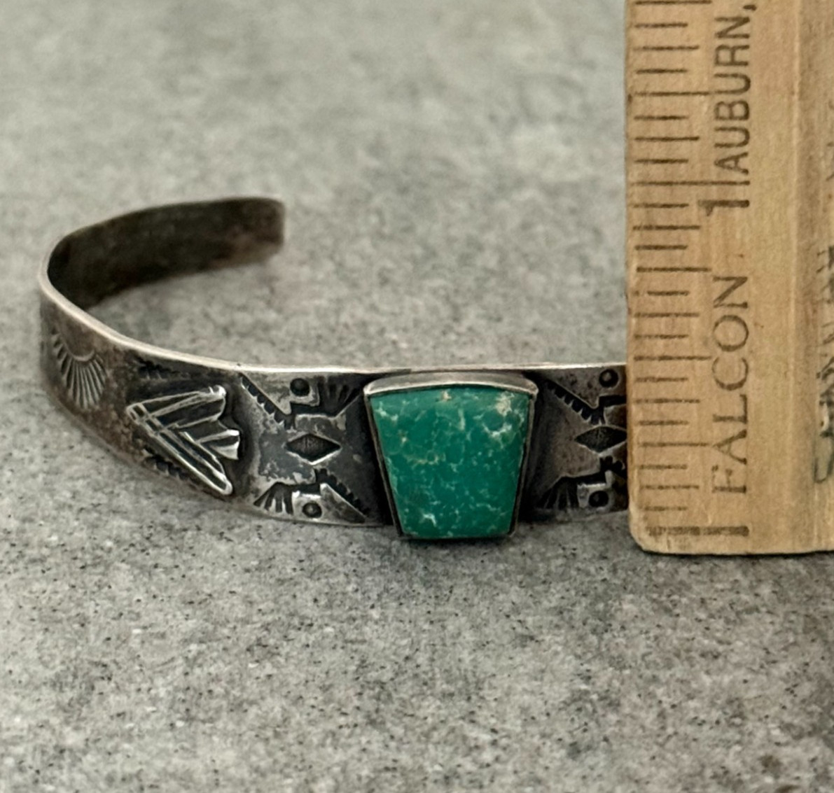 Vintage FRED HARVEY era 40’s Navajo ARROW HEAD Turquoise Silver Bracelet 7.25 in