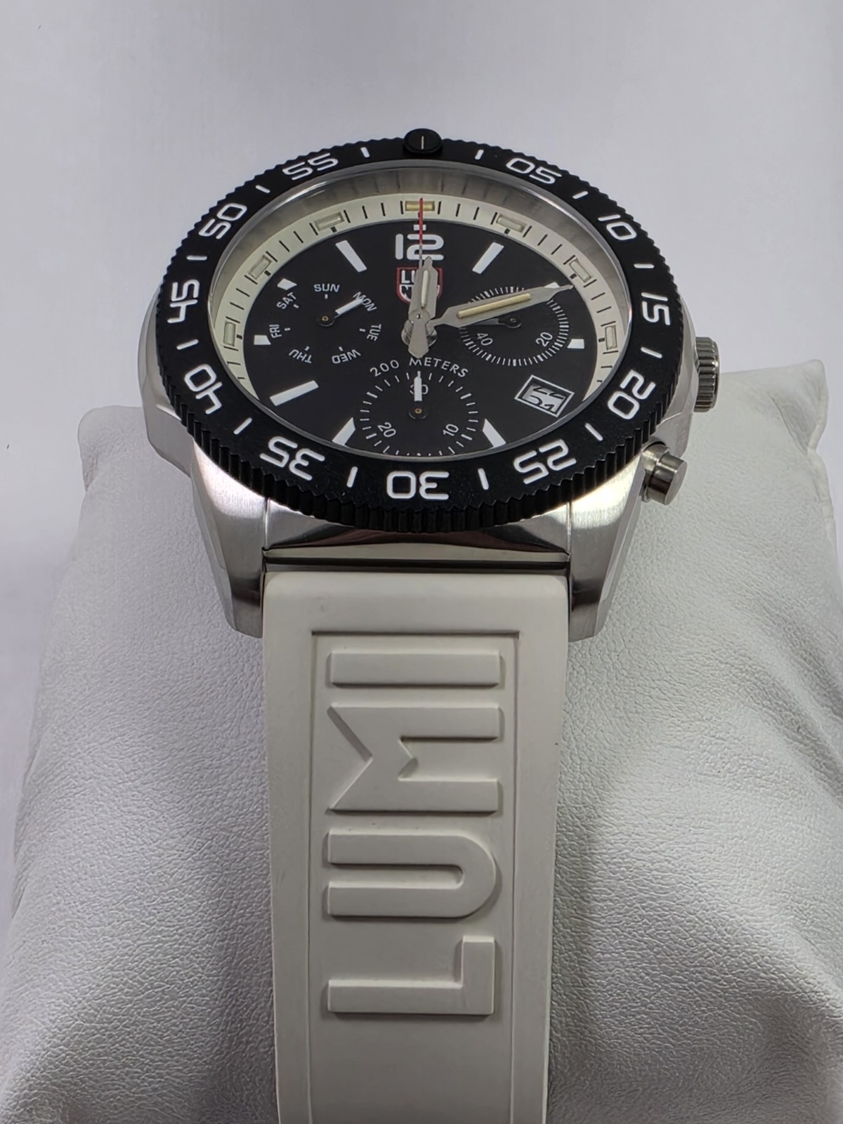 Luminox Pacific Diver Chronograph SWISS Quartz White Strap Men’s Watch XS.3141